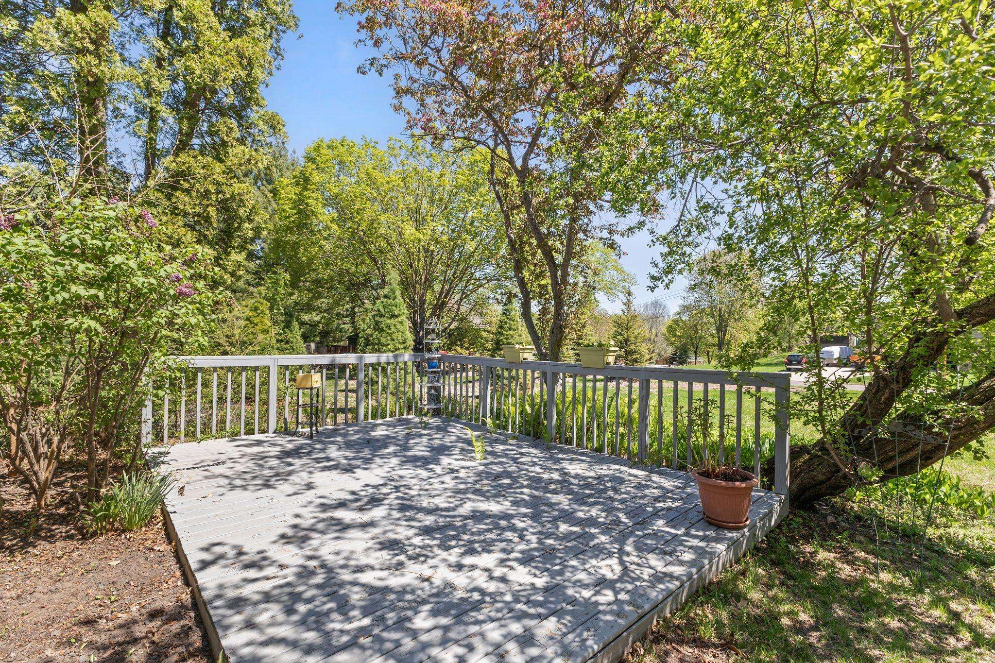 Minnetonka, MN 55345,5264 Michaele LN