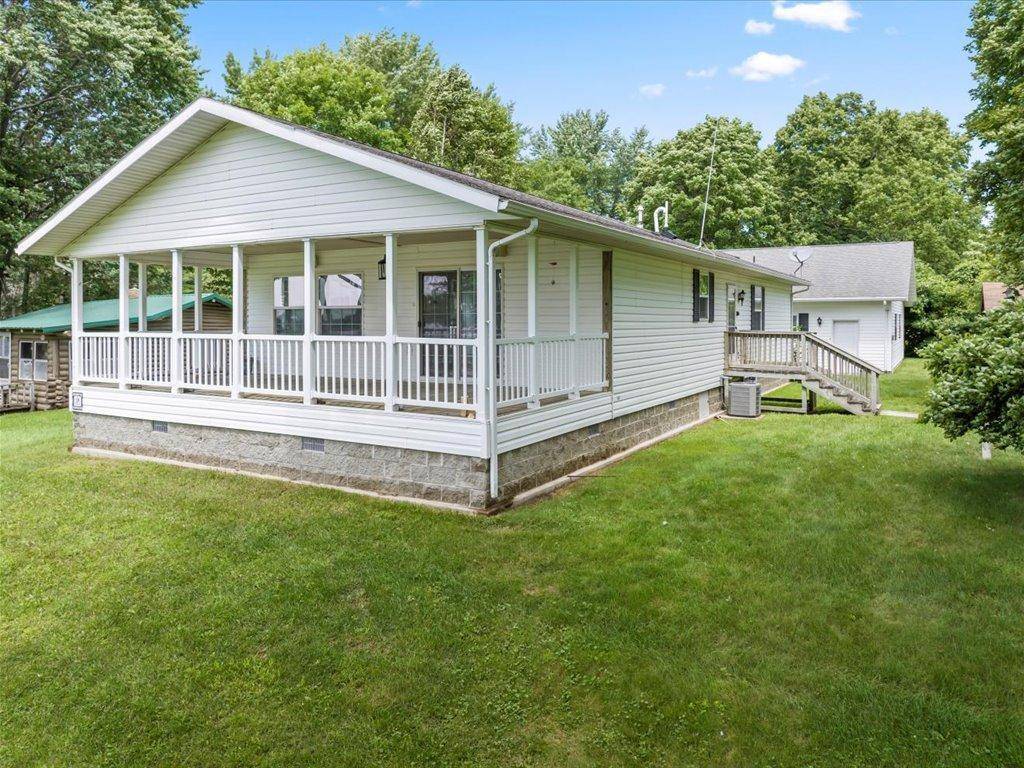 Wahkon, MN 56386,105 Bennett ST