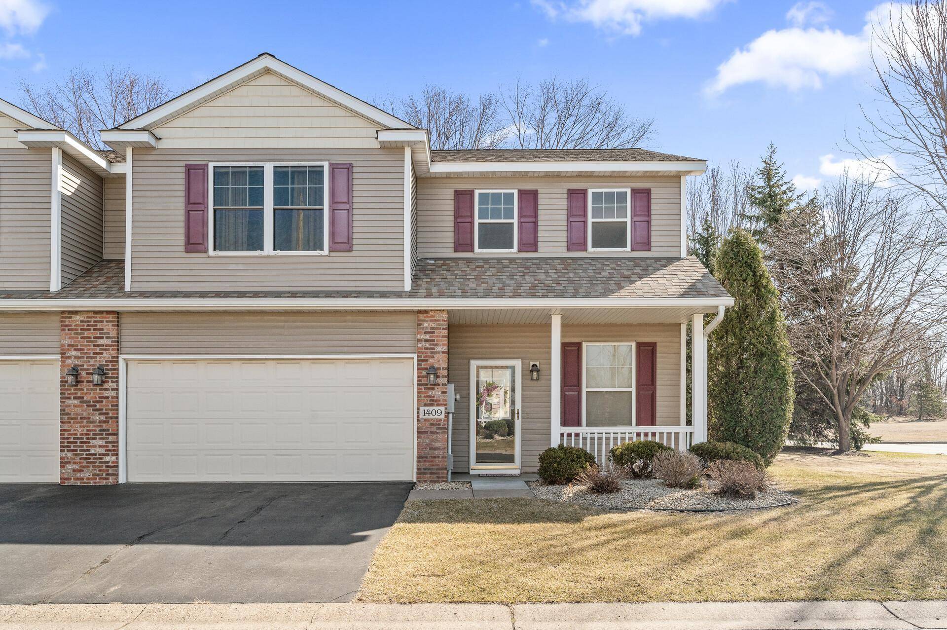 Blaine, MN 55449,1409 131st AVE NE