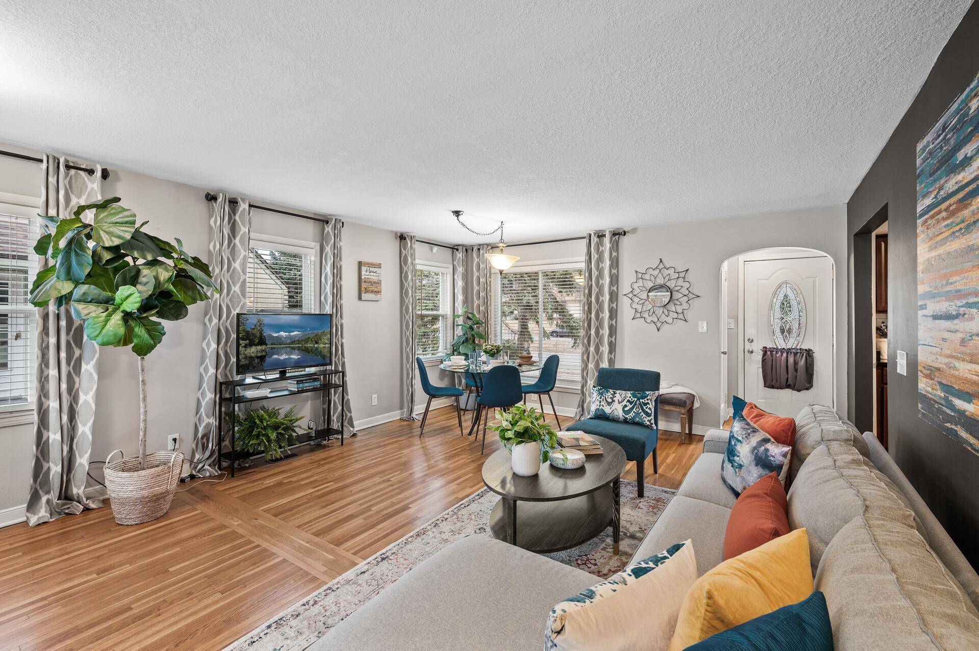Saint Paul, MN 55116,741 Mount Curve BLVD