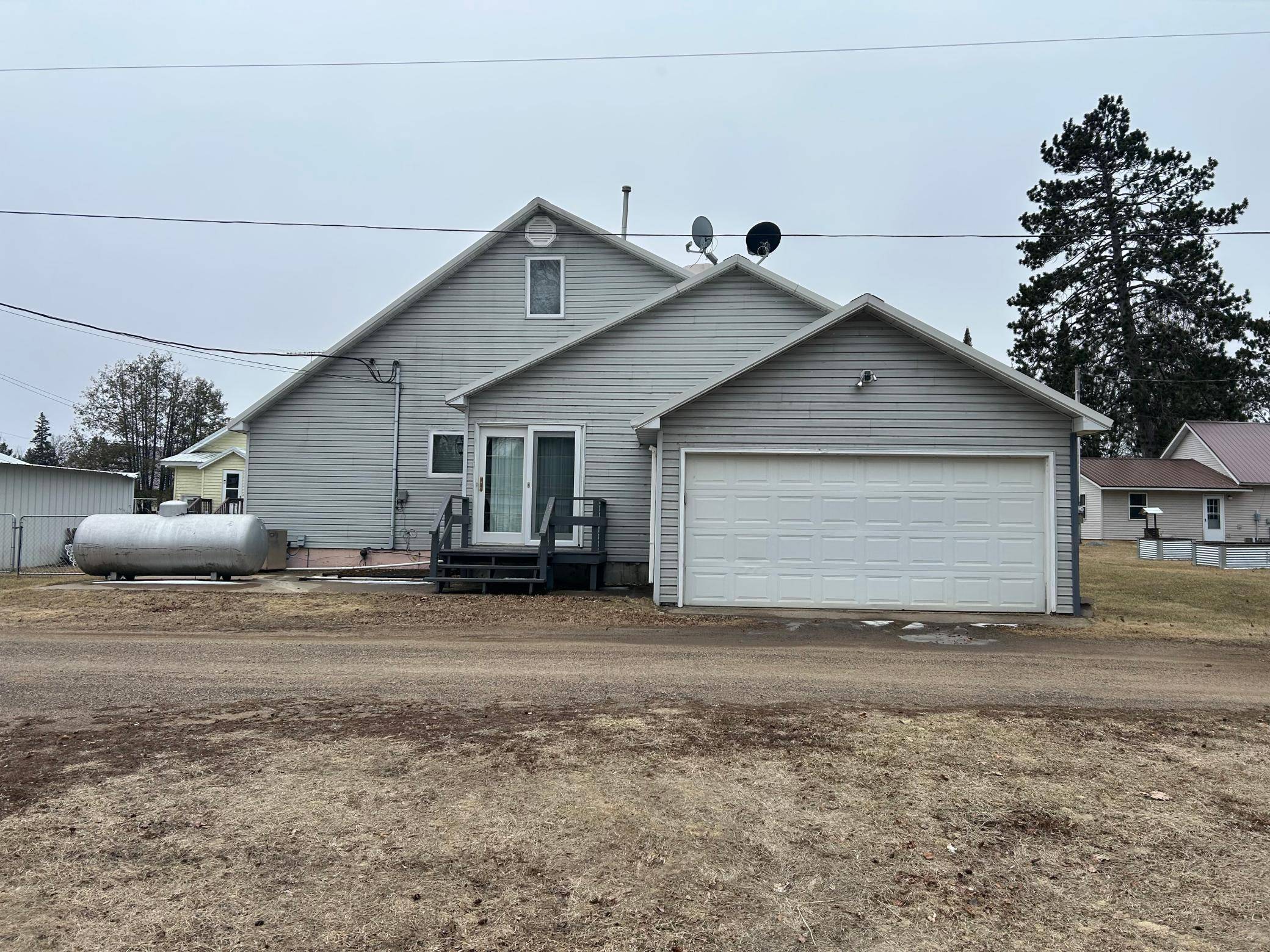 Palisade, MN 56469,205 Cook ST