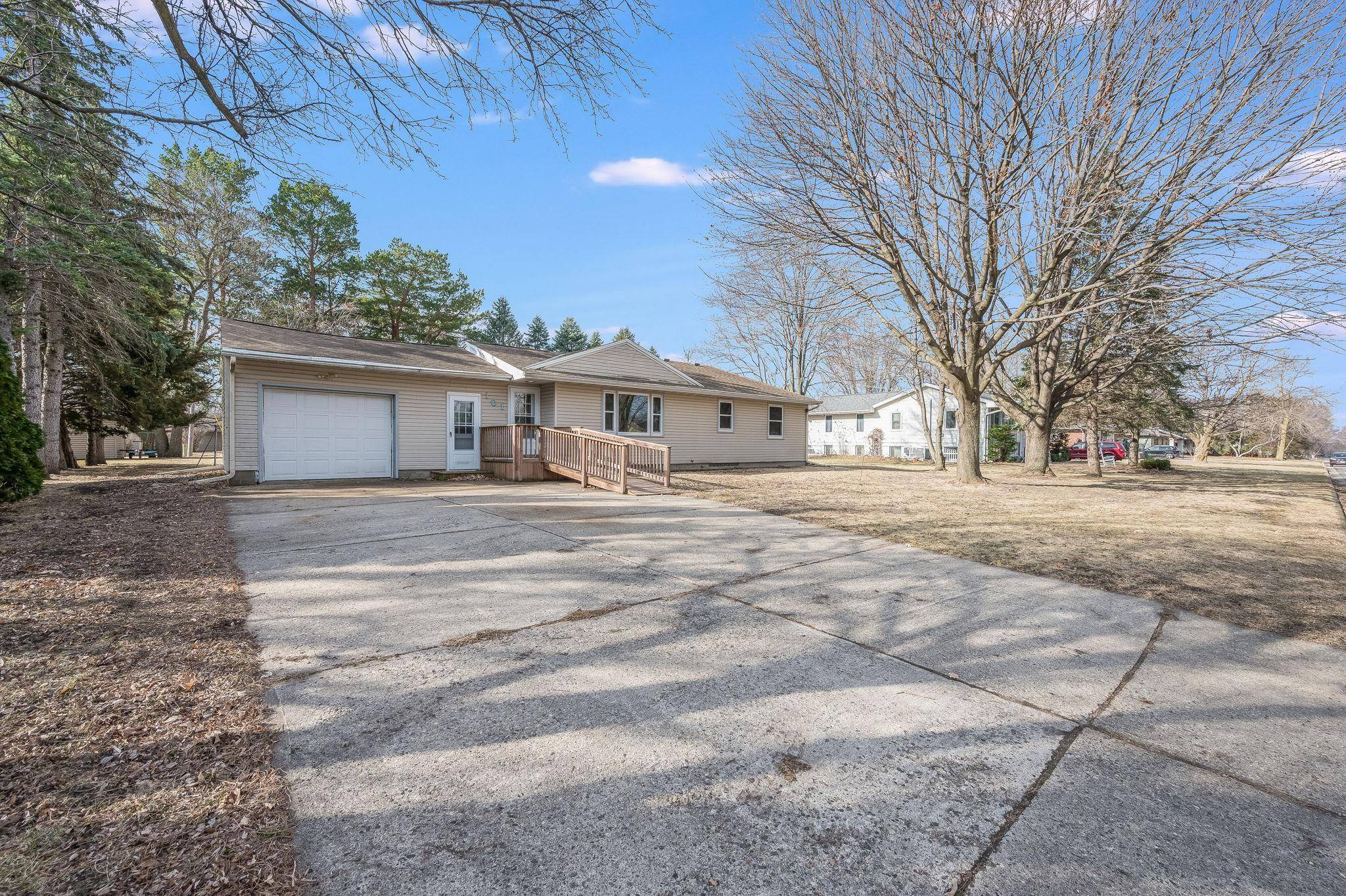 Eagle Lake, MN 56024,101 Blace AVE