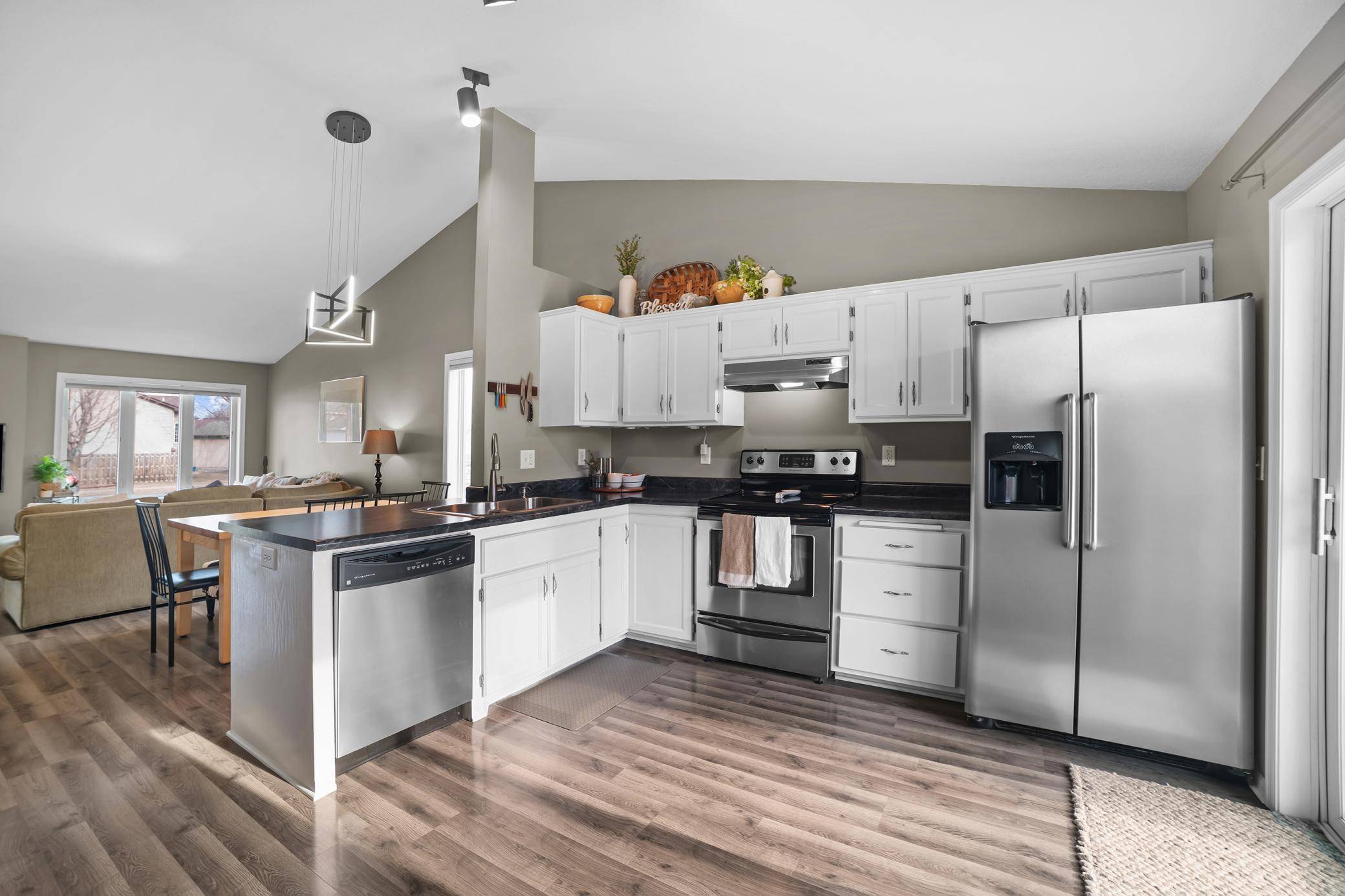 Isanti, MN 55040,1113 4th AVE SW