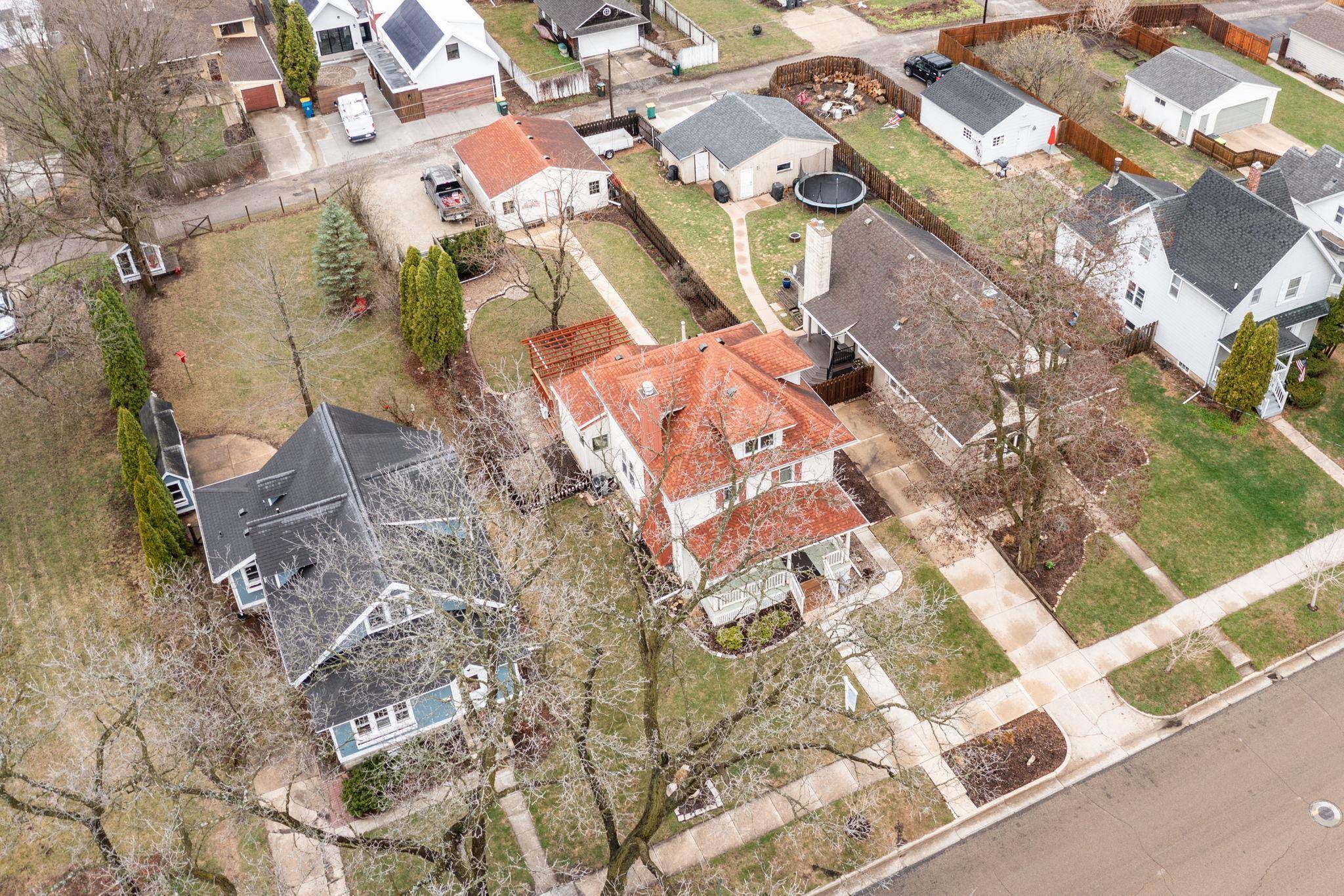 Rochester, MN 55902,833 6th AVE SW