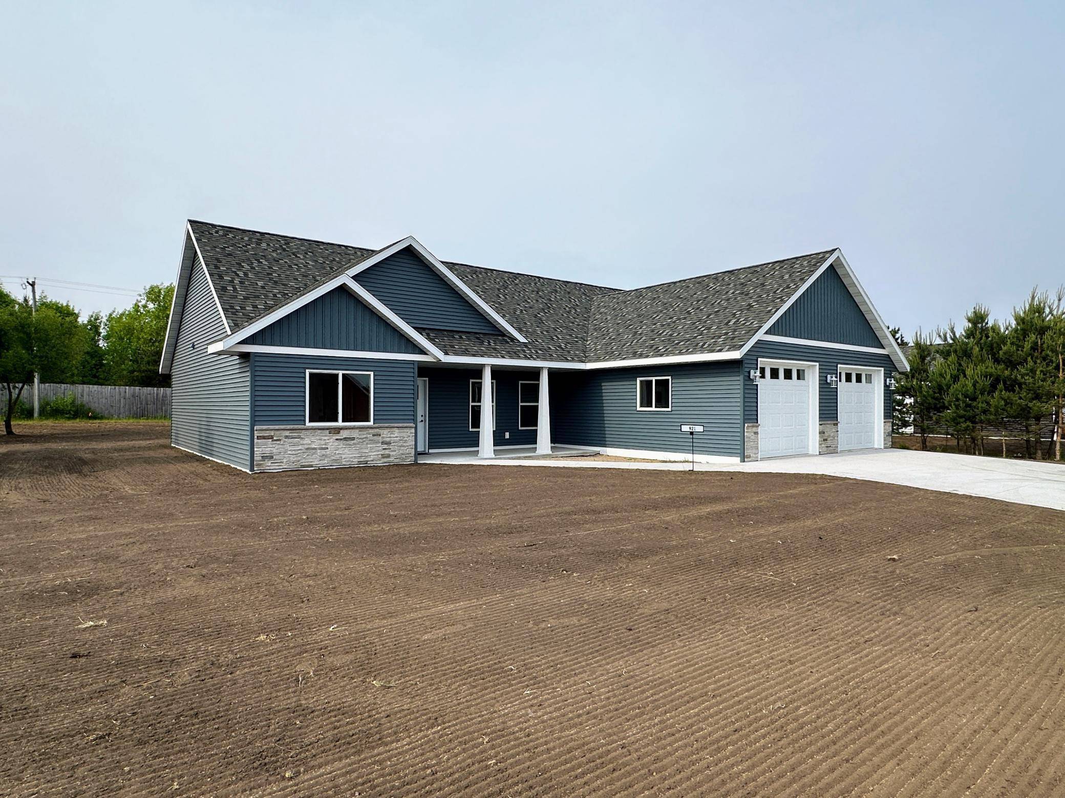 Perham, MN 56573,921 NW 9th ST