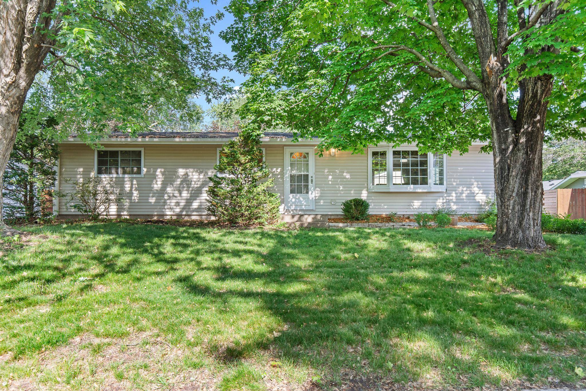 Hudson, WI 54016,310 Arch ST