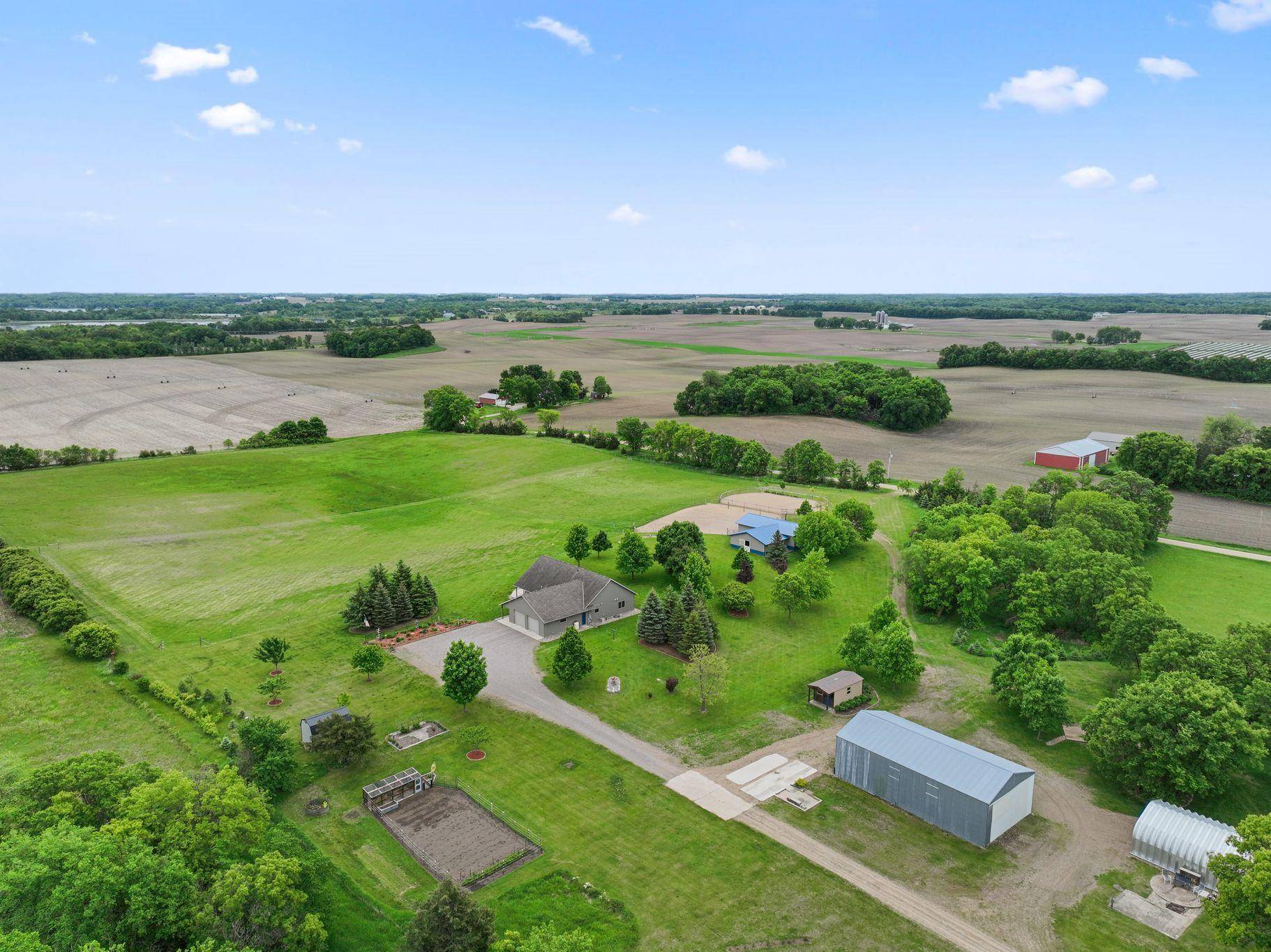 Annandale, MN 55302,11166 State Highway 24 NW