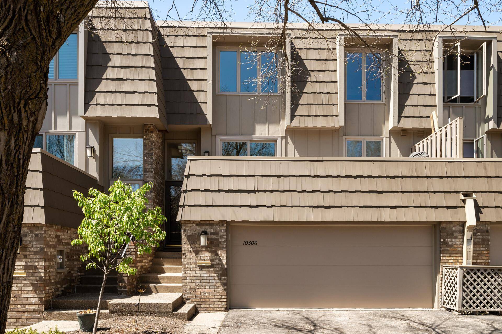 Bloomington, MN 55437,10306 Berkshire RD