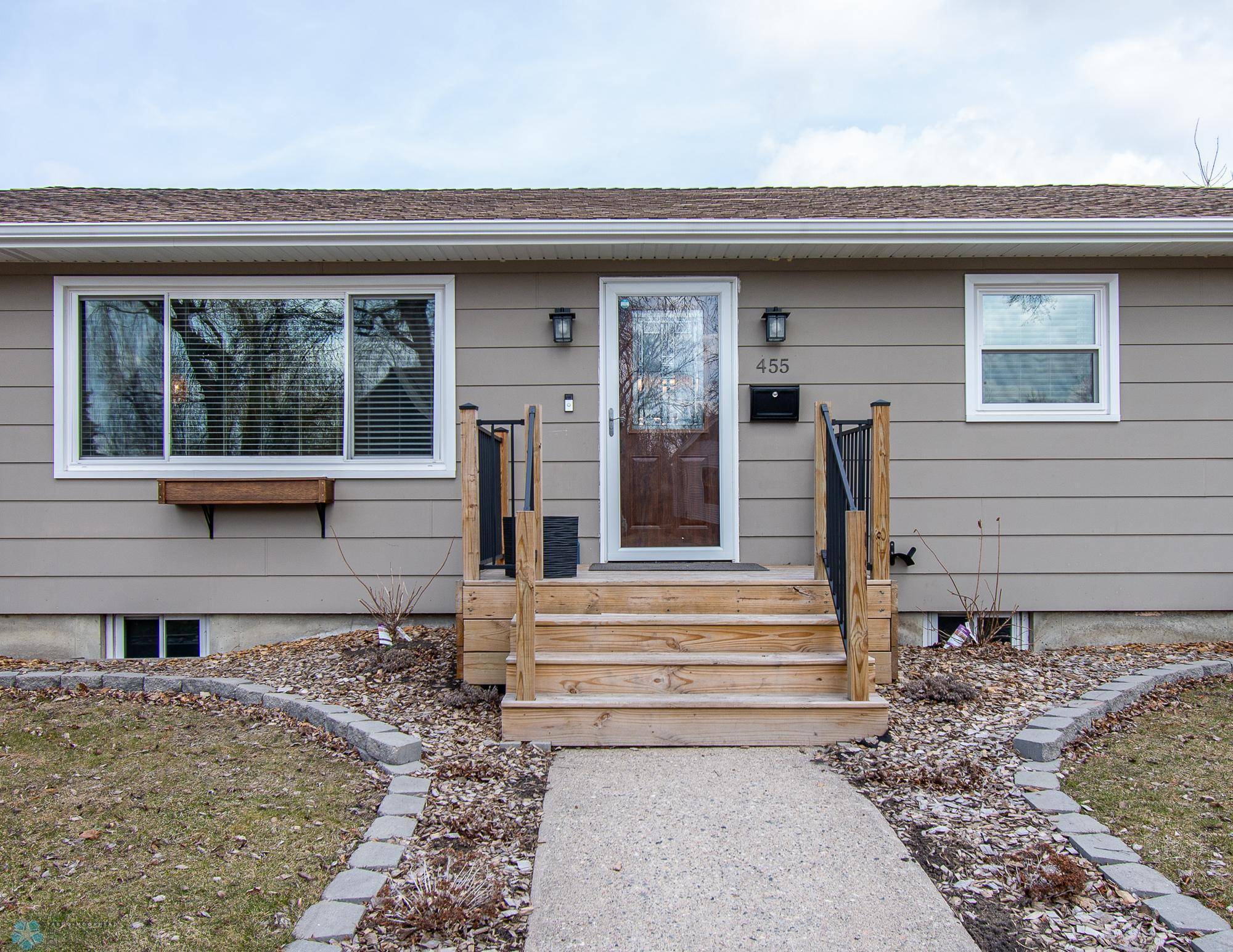 Fargo, ND 58103,455 16th AVE S