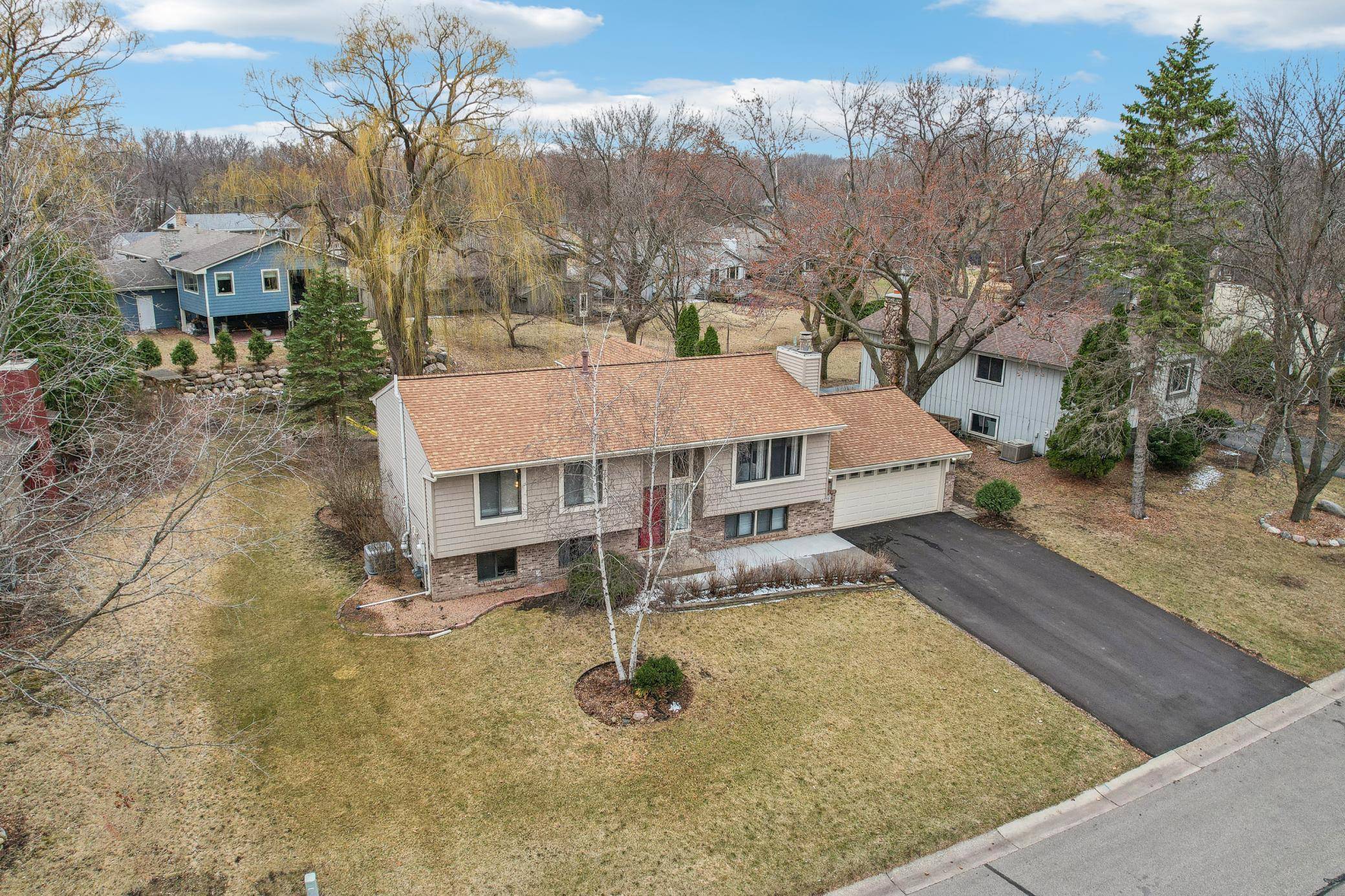 Eden Prairie, MN 55347,9550 Garrison WAY
