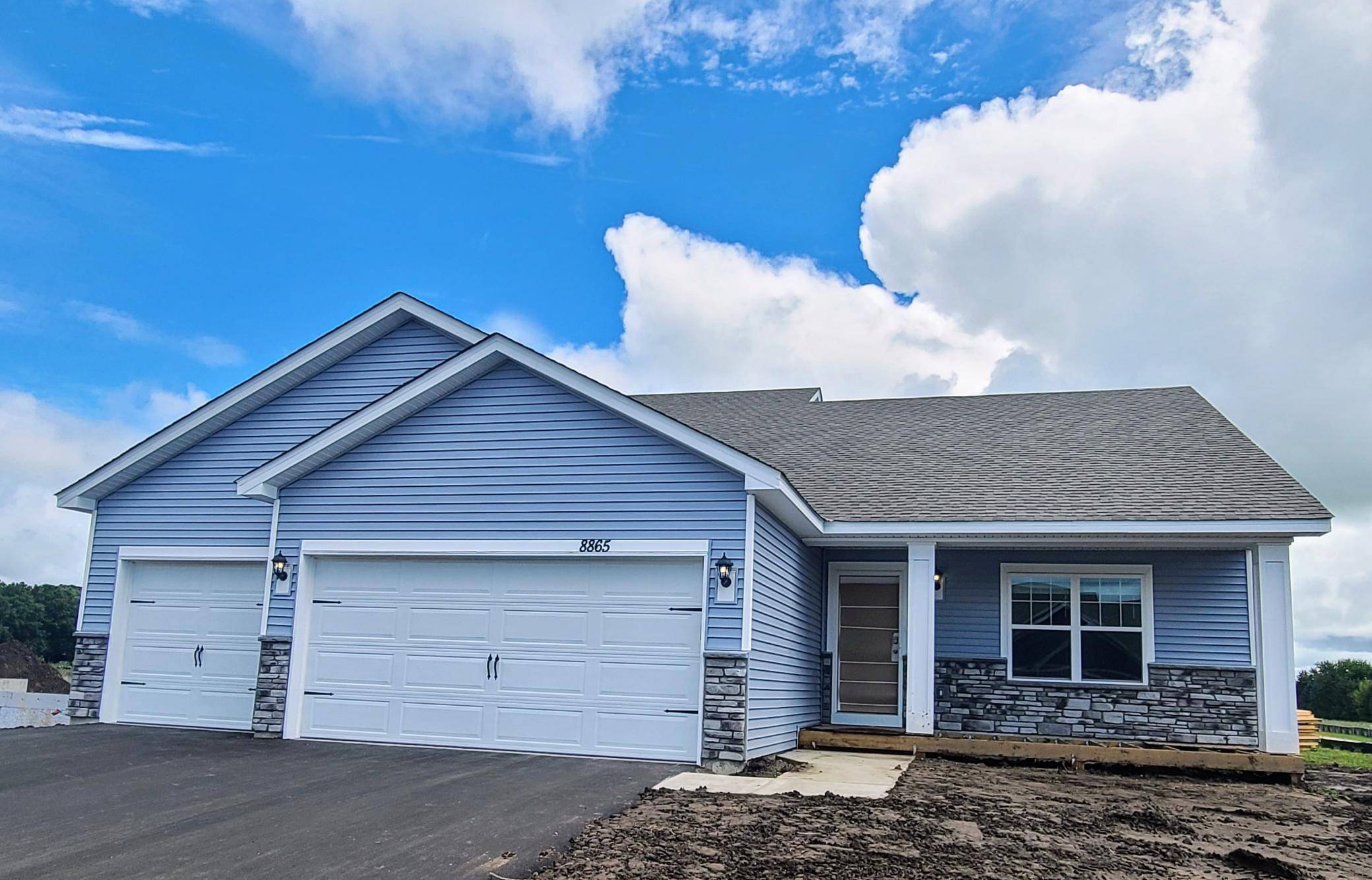 Lakeville, MN 55044,17541 Dunkirk WAY