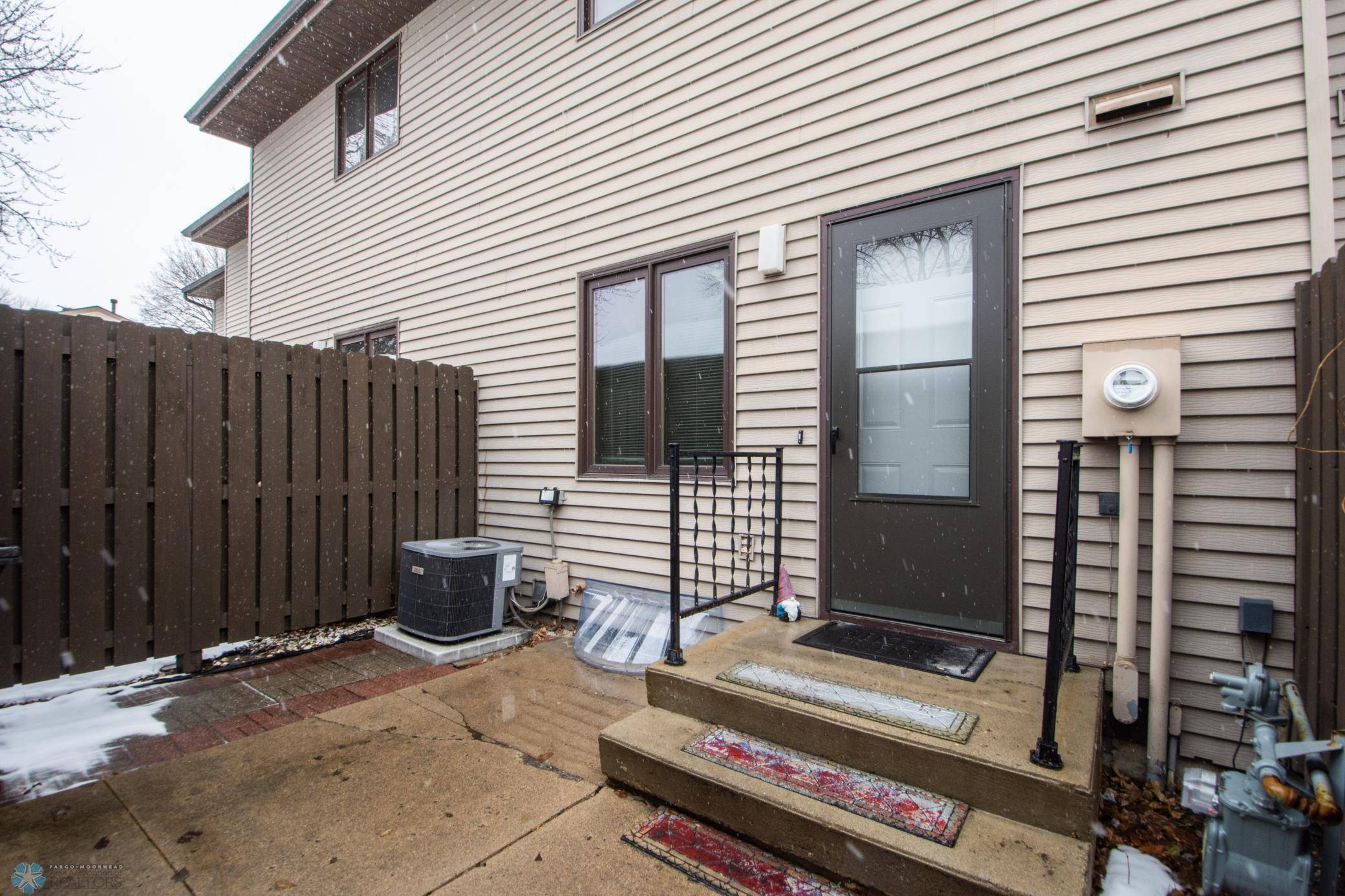 Fargo, ND 58102,3230 2nd ST N