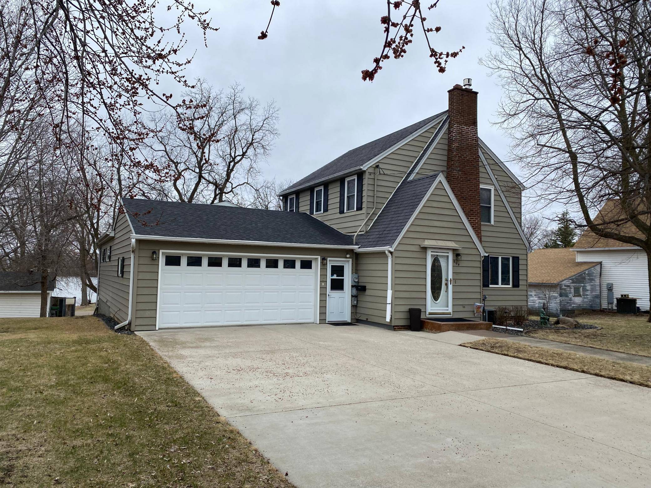 Fulda, MN 56131,604 Lafayette AVE S