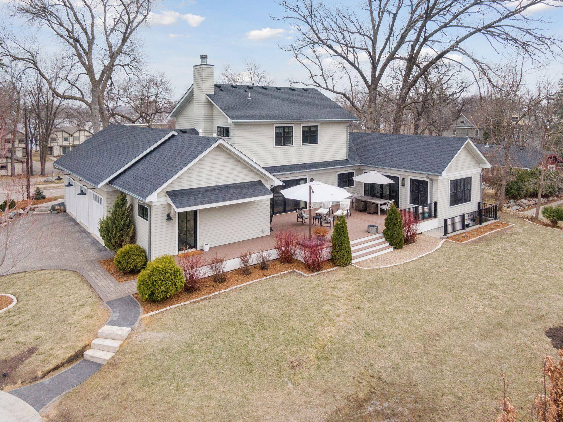 Excelsior, MN 55331,127 W Lake ST