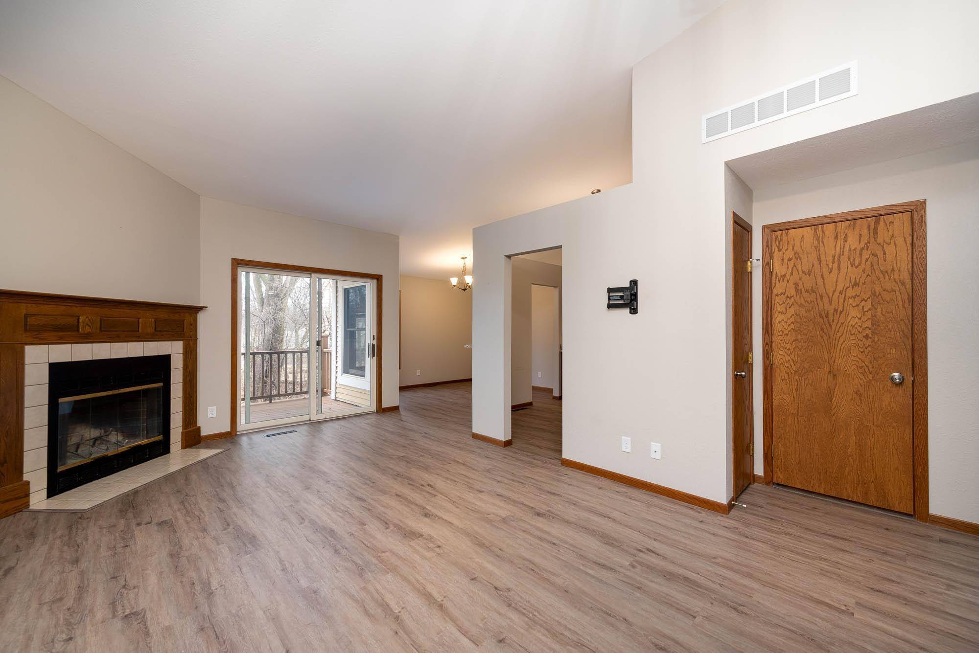 Mankato, MN 56001,130 Teton LN #8