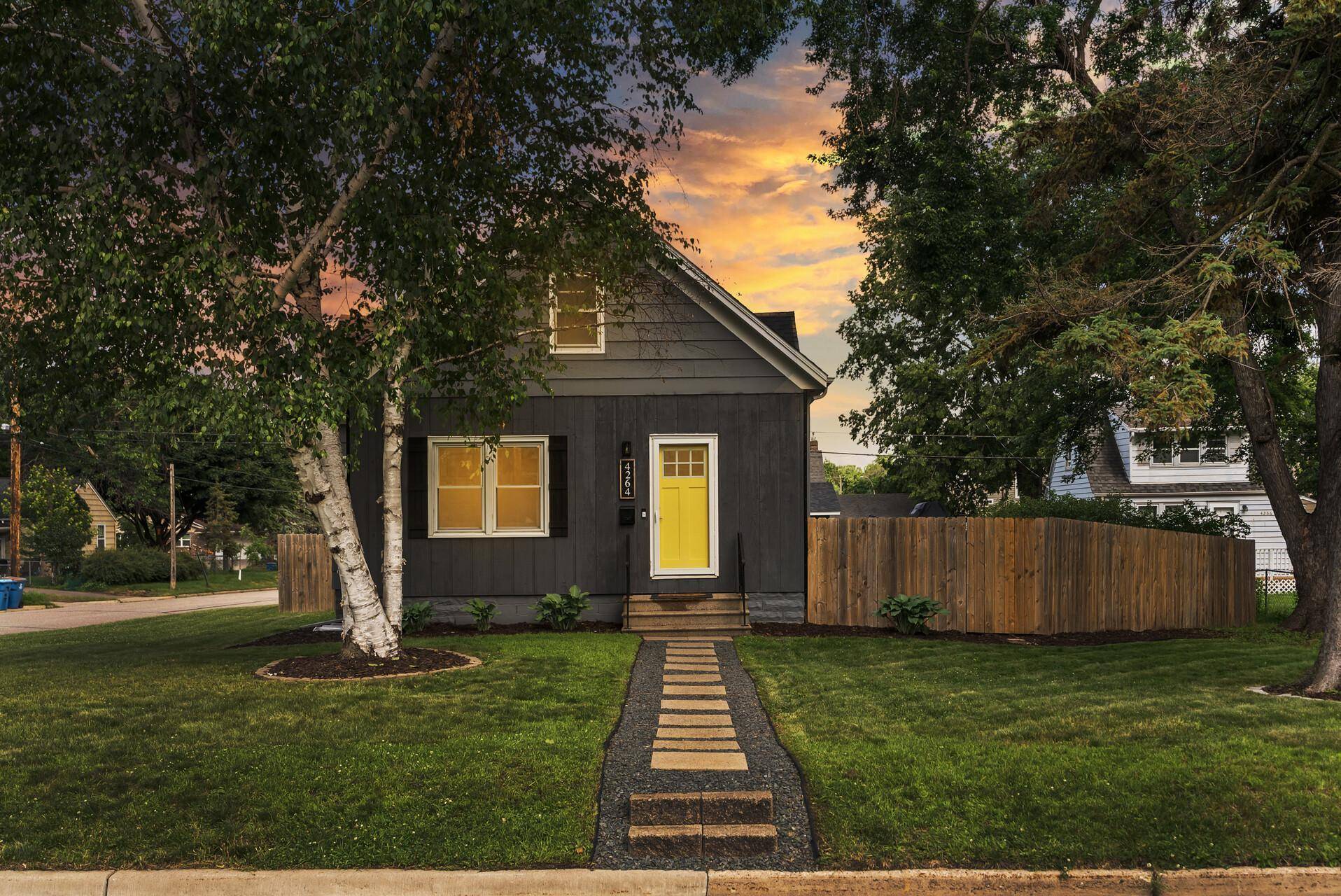 Robbinsdale, MN 55422,4264 Unity AVE N
