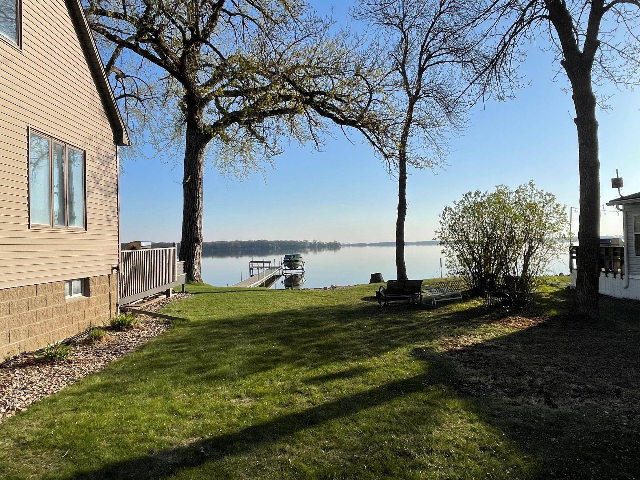 Lake Lillian, MN 56253,7030 147th AVE SE