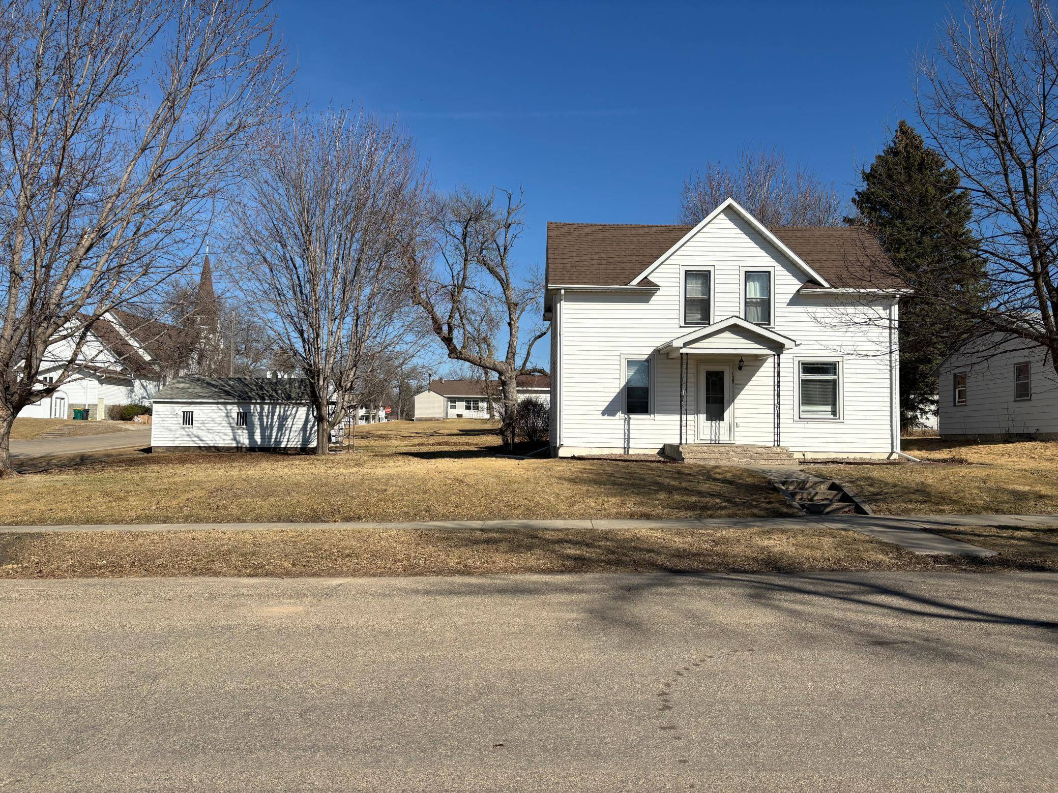 Hendricks, MN 56136,109 N Prairie ST