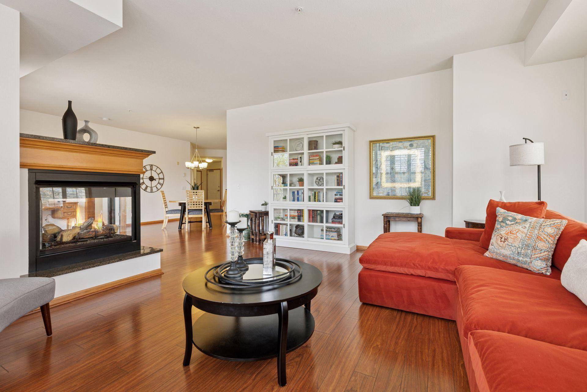 Chaska, MN 55318,3110 N Chestnut ST #105