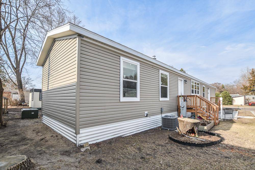 Coon Rapids, MN 55433,10319 Wintergreen ST NW
