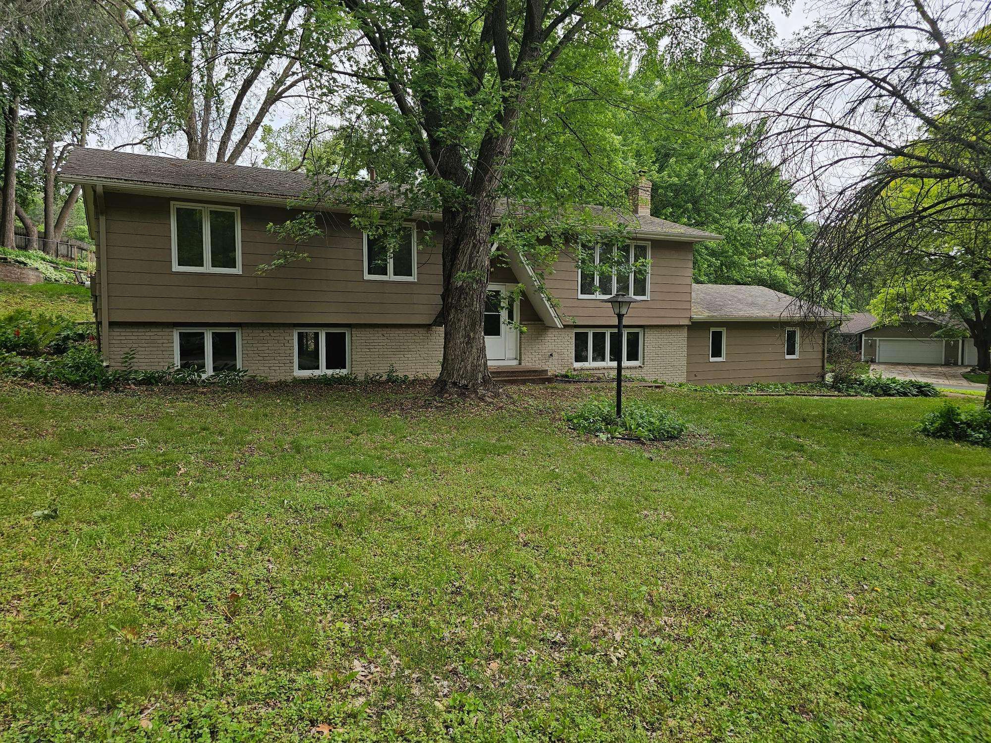 Burnsville, MN 55337,13100 Thomas AVE S