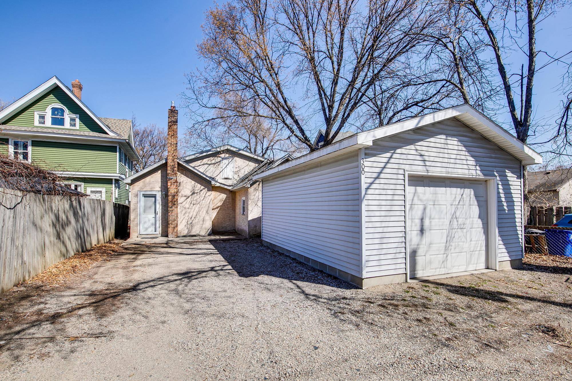 Saint Paul, MN 55107,300 Baker ST E