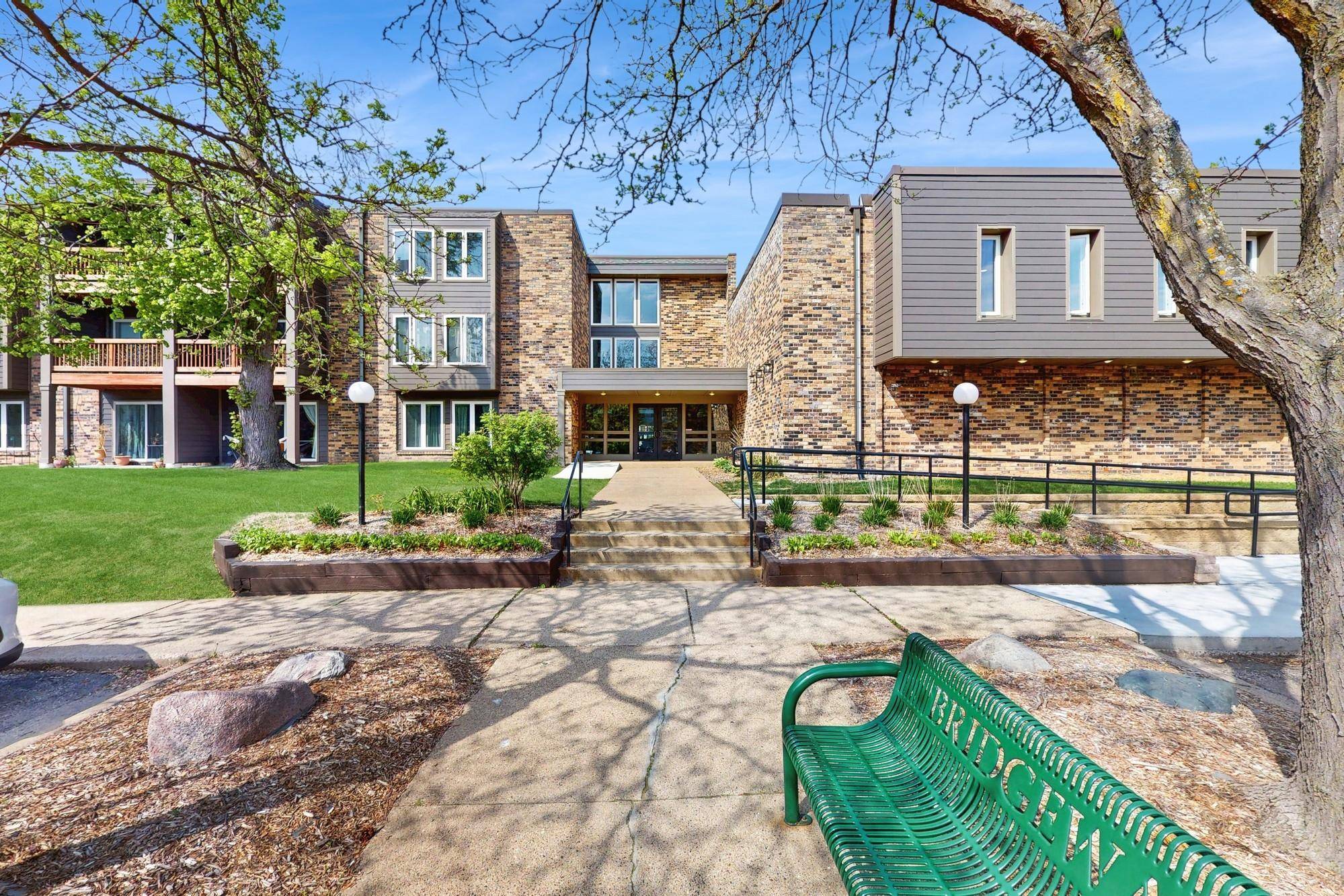 Saint Louis Park, MN 55426,450 Ford RD #217
