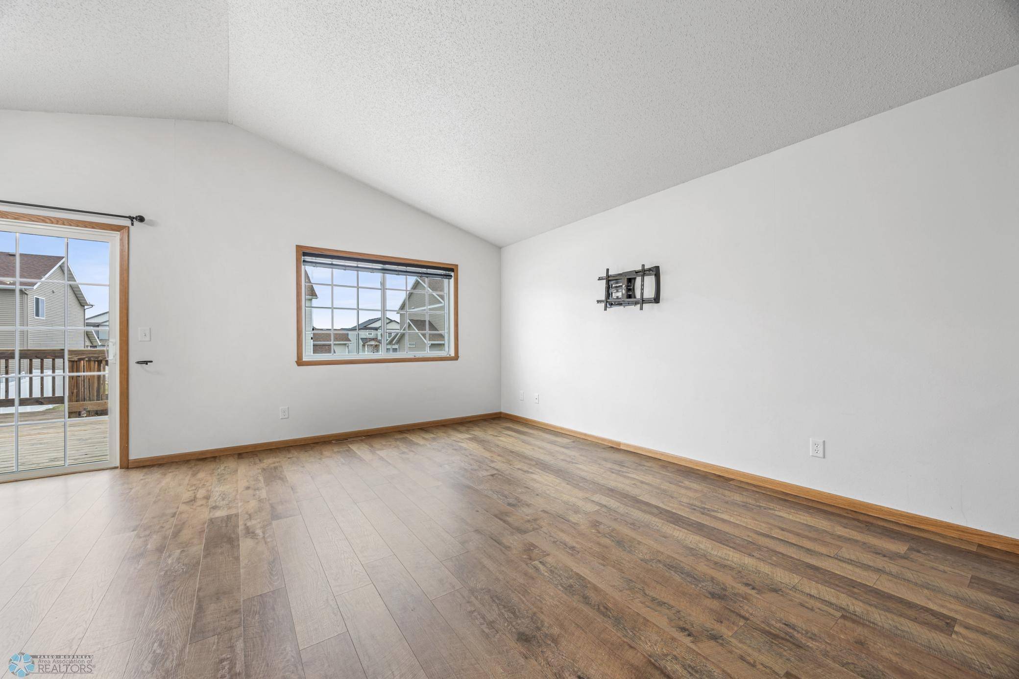 Fargo, ND 58104,5459 49th AVE S