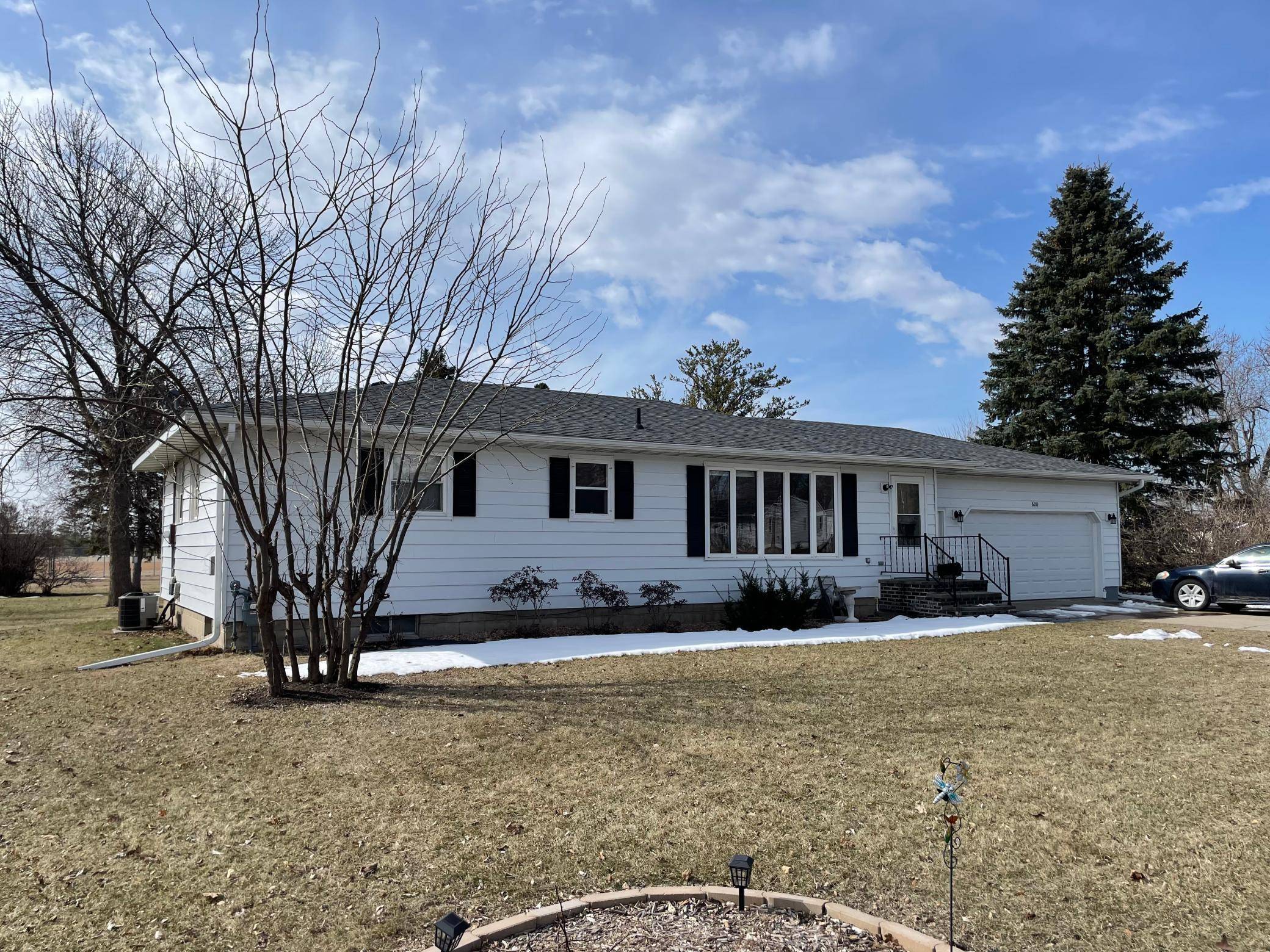 Belgrade, MN 56312,600 School ST