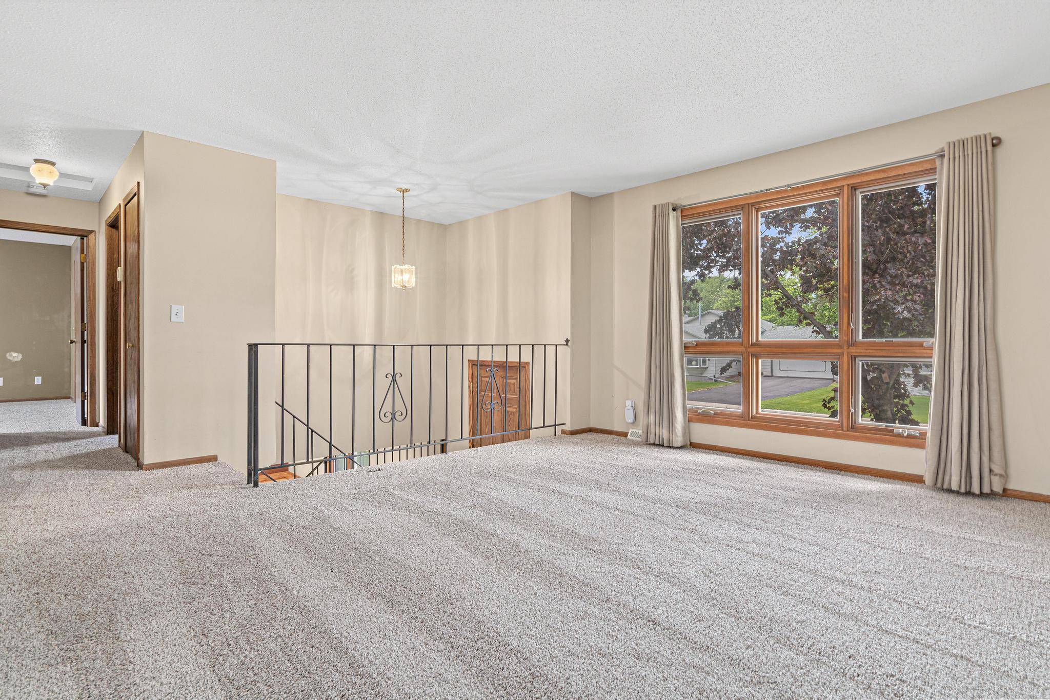 Robbinsdale, MN 55422,4418 Chowen AVE N