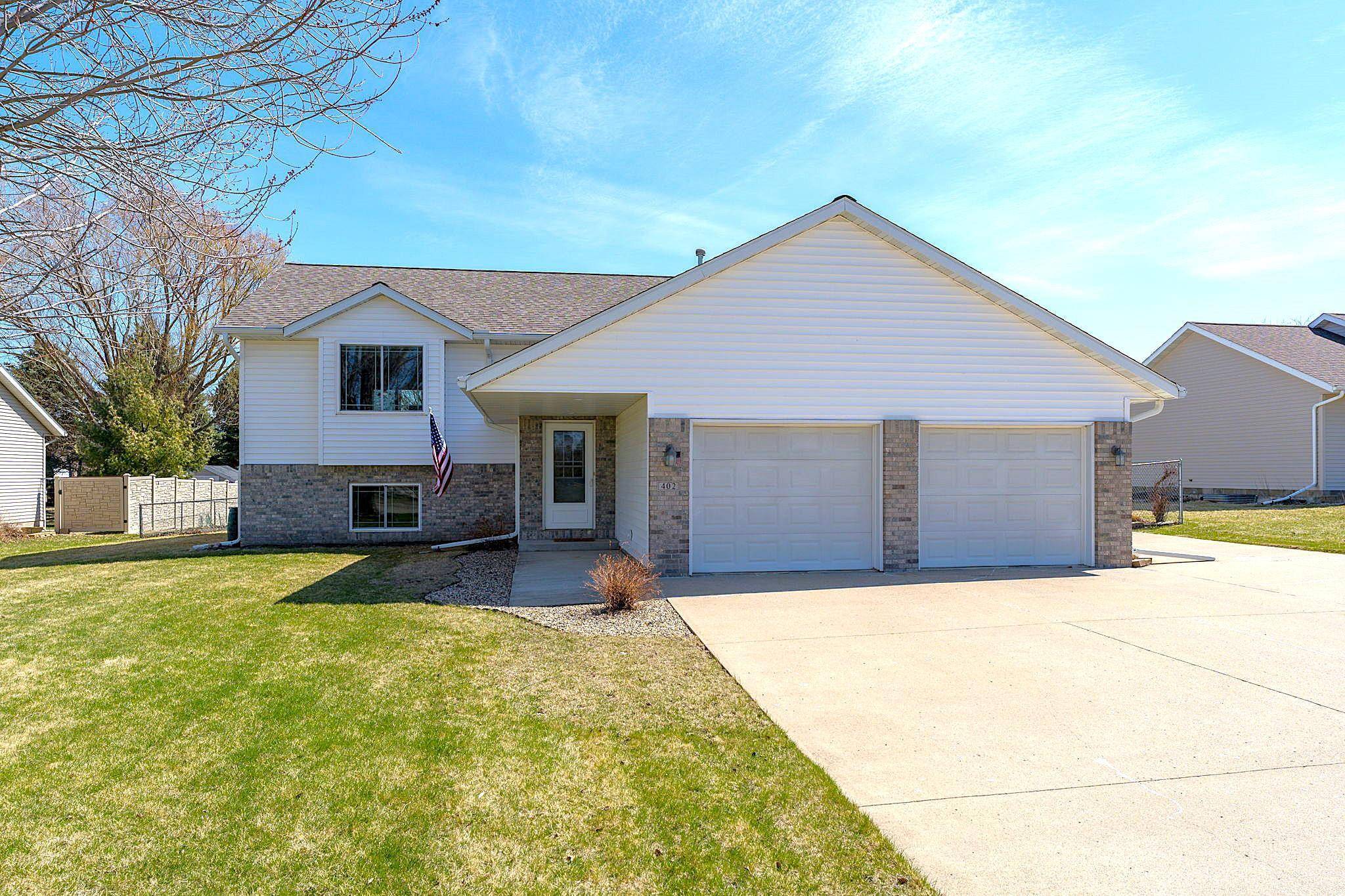 Lake Crystal, MN 56055,402 Kraus ST