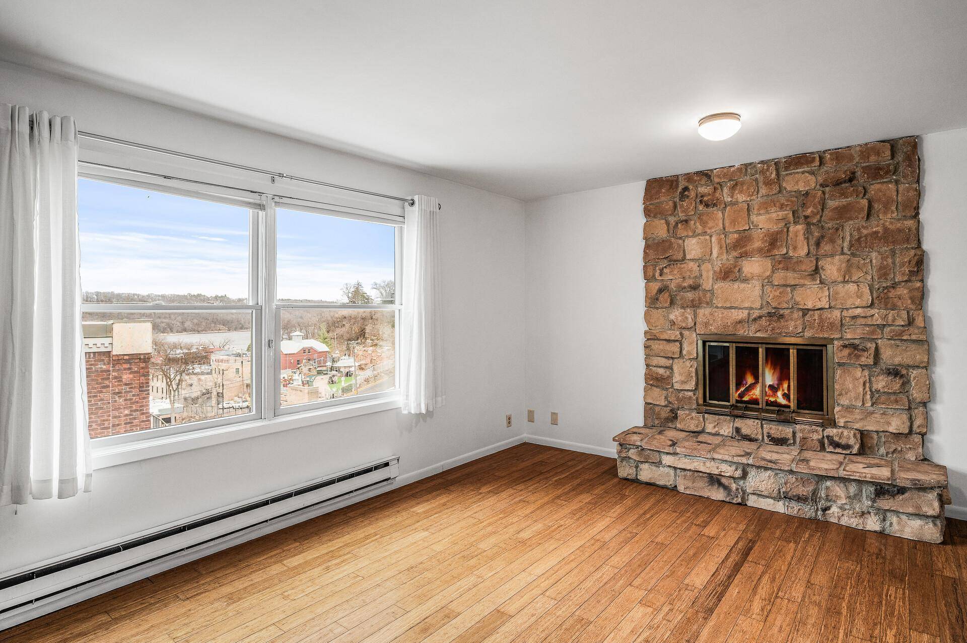 Stillwater, MN 55082,301 3rd ST S #302