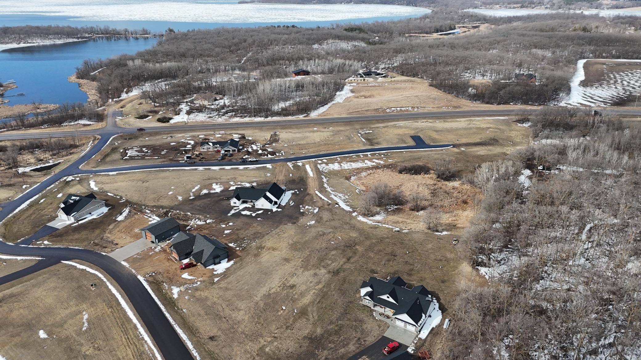 Detroit Lakes, MN 56501,14 Branch Creek RD