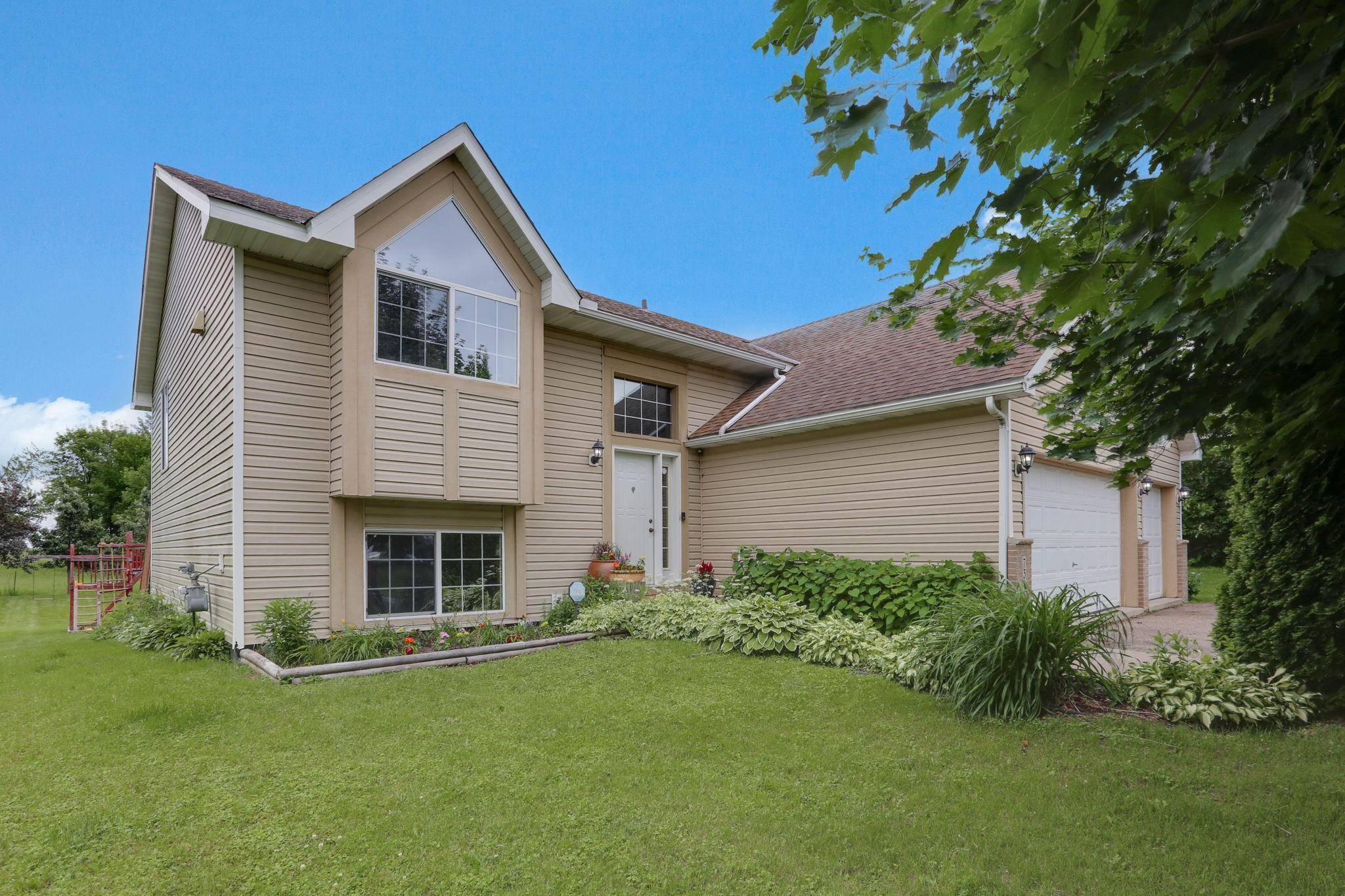 Montrose, MN 55363,734 Brook CIR E