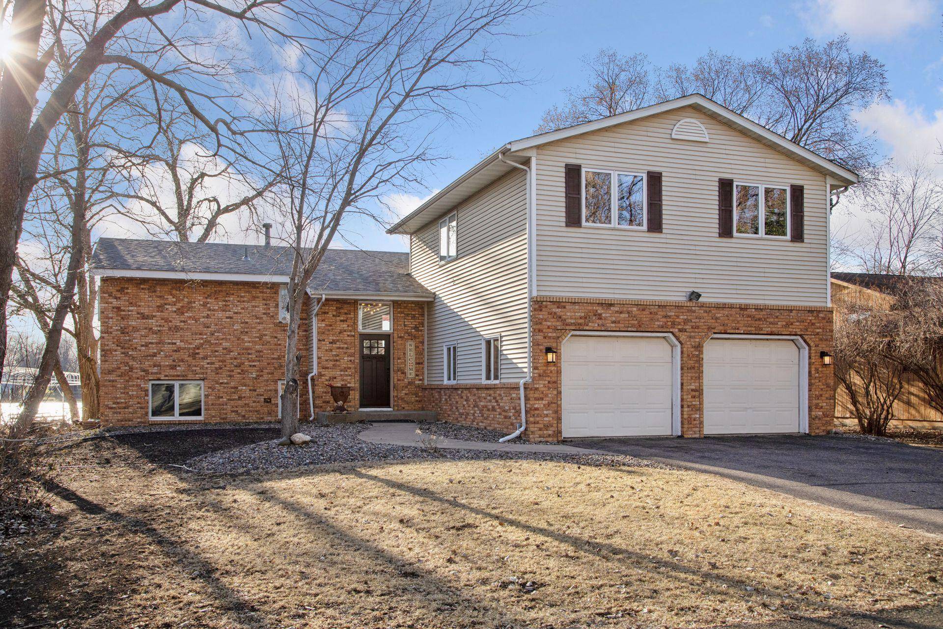 Burnsville, MN 55306,15620 Lac Lavon DR