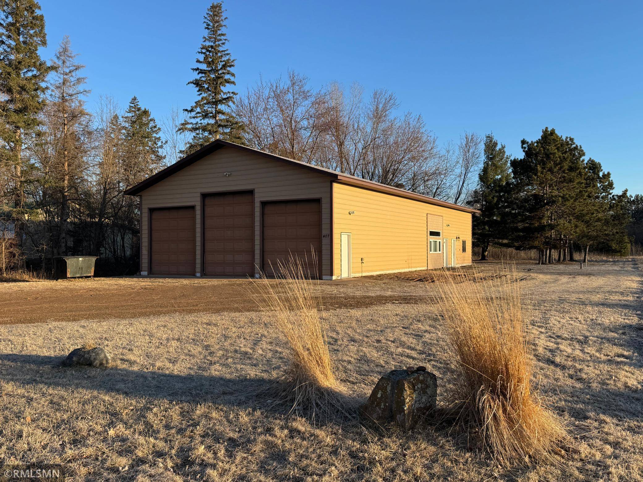 Hinckley, MN 55037,407 1st ST NE