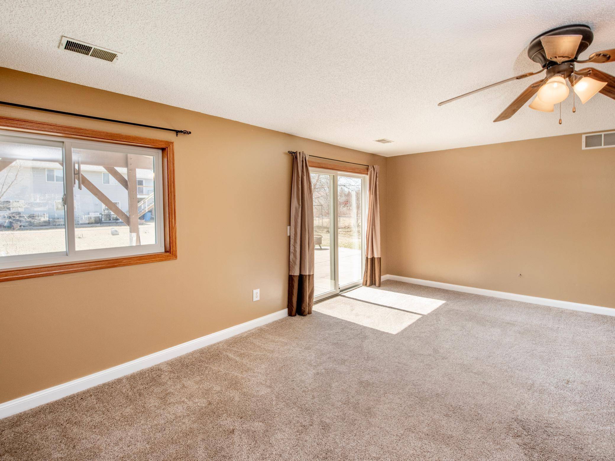 Oakdale, MN 55128,2420 Homestead CT N