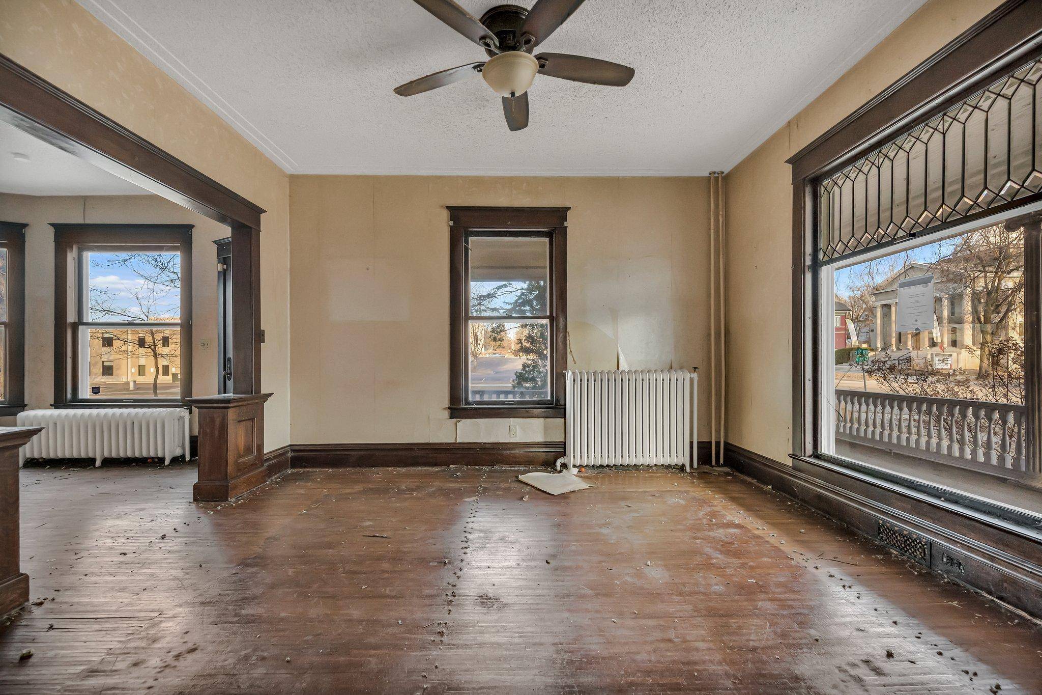 Faribault, MN 55021,404 3rd ST NW