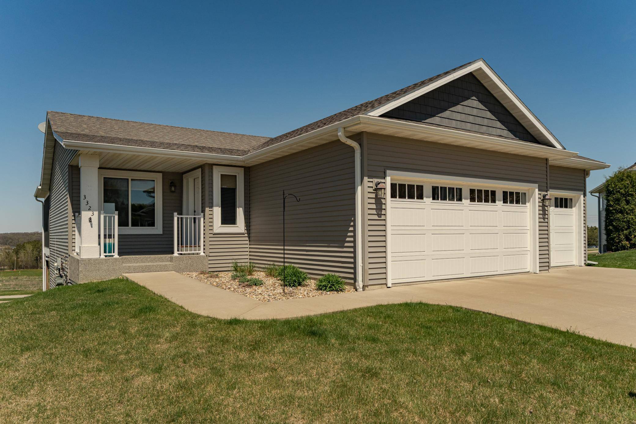Rochester, MN 55904,3323 Turnberry LN SE