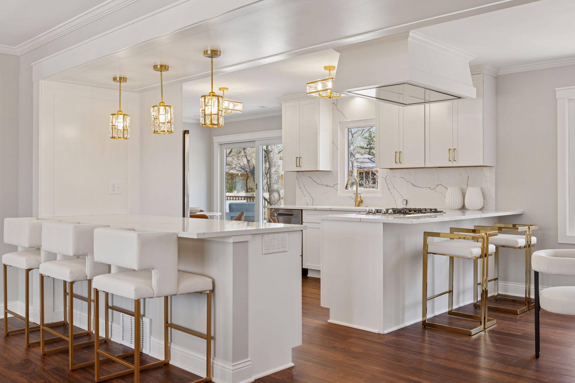 Edina, MN 55436,5401 Malibu DR