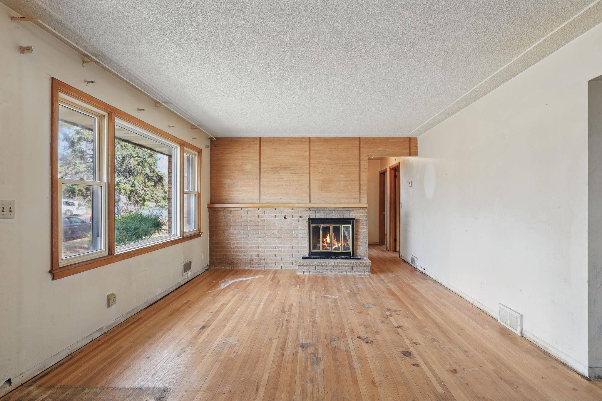 Fridley, MN 55432,500 Bennett DR NE