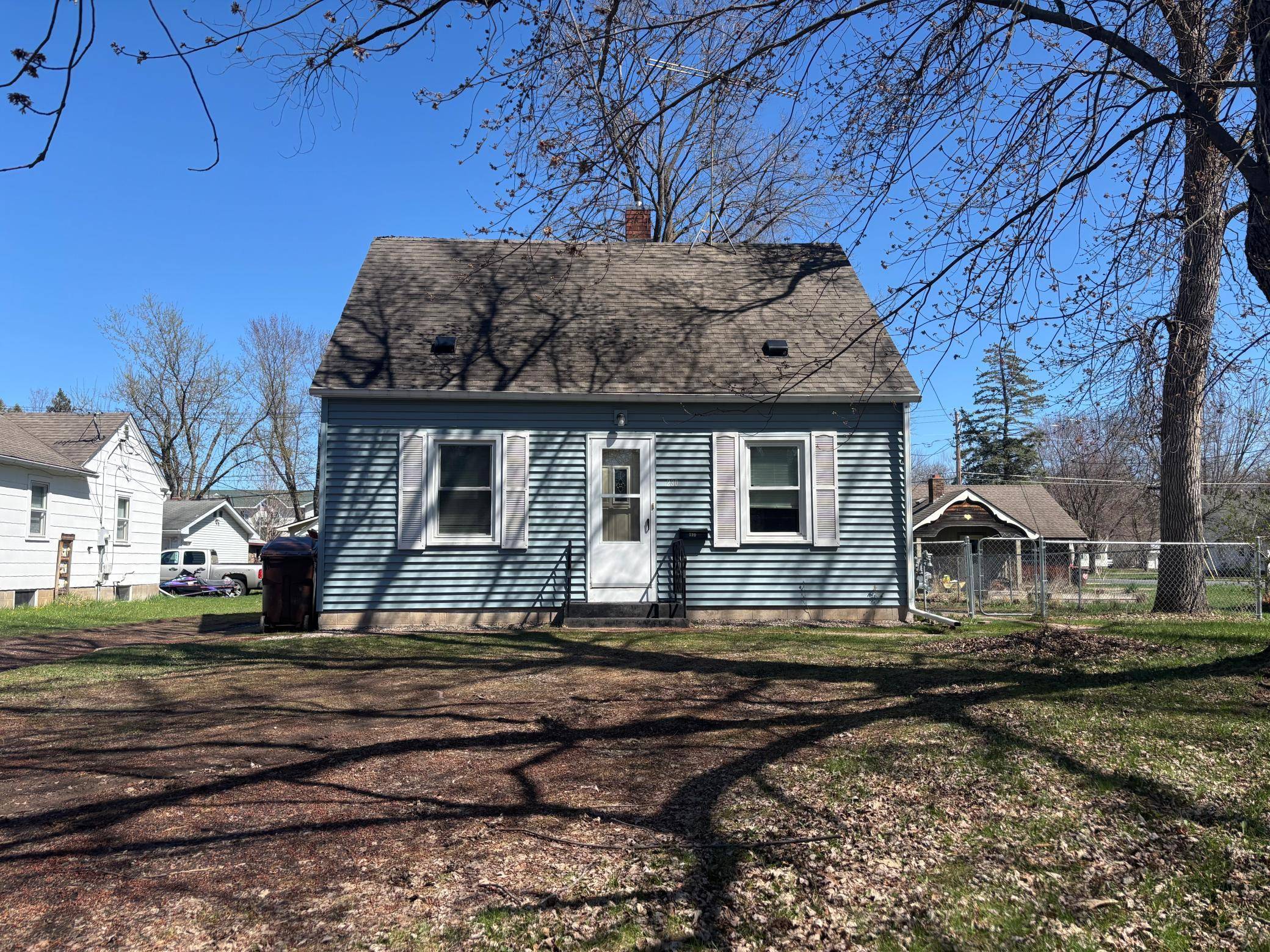 Mora, MN 55051,230 Wood ST S