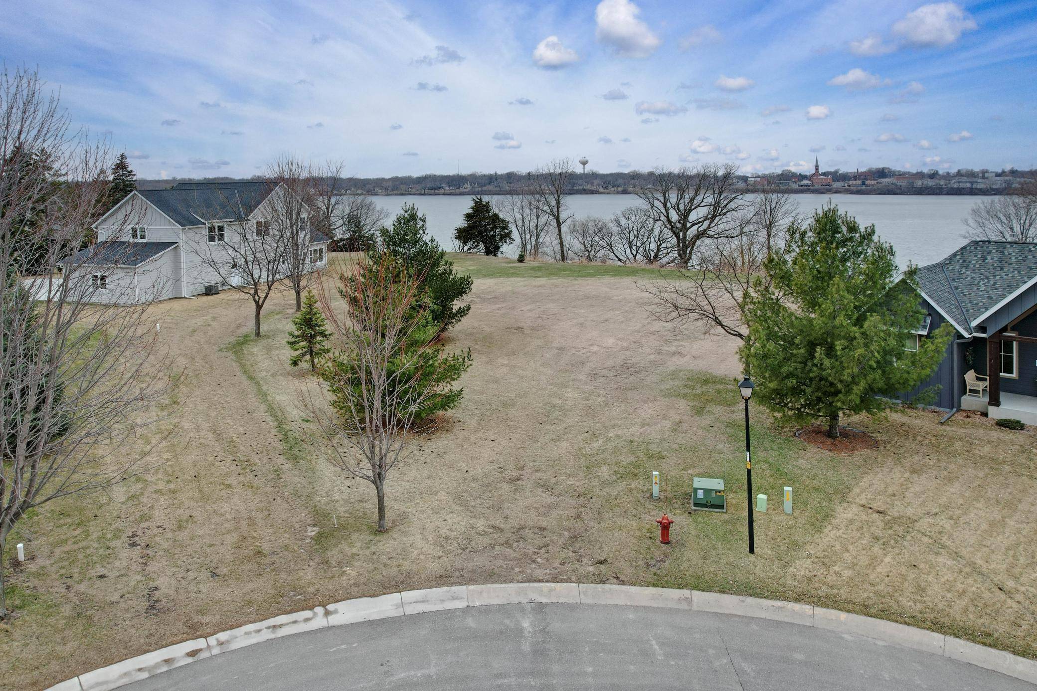 Winsted, MN 55395,432 Lake CT