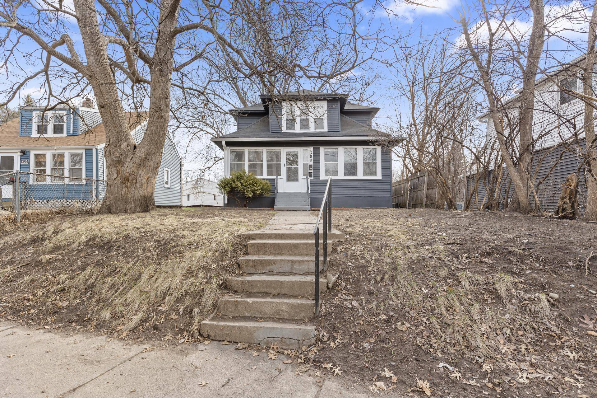 Saint Paul, MN 55119,1390 Furness Pkwy