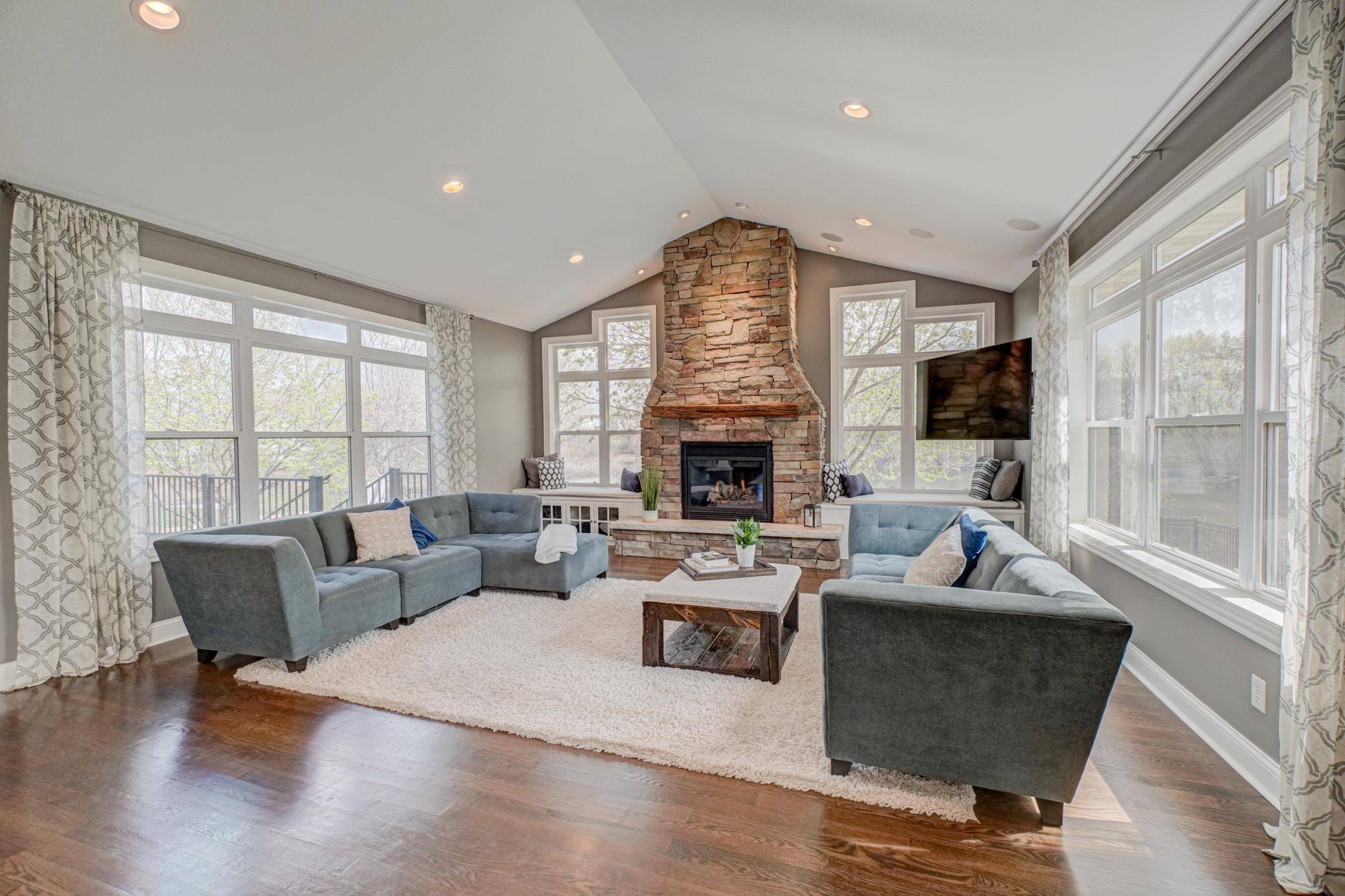 Savage, MN 55378,9245 Creek WAY
