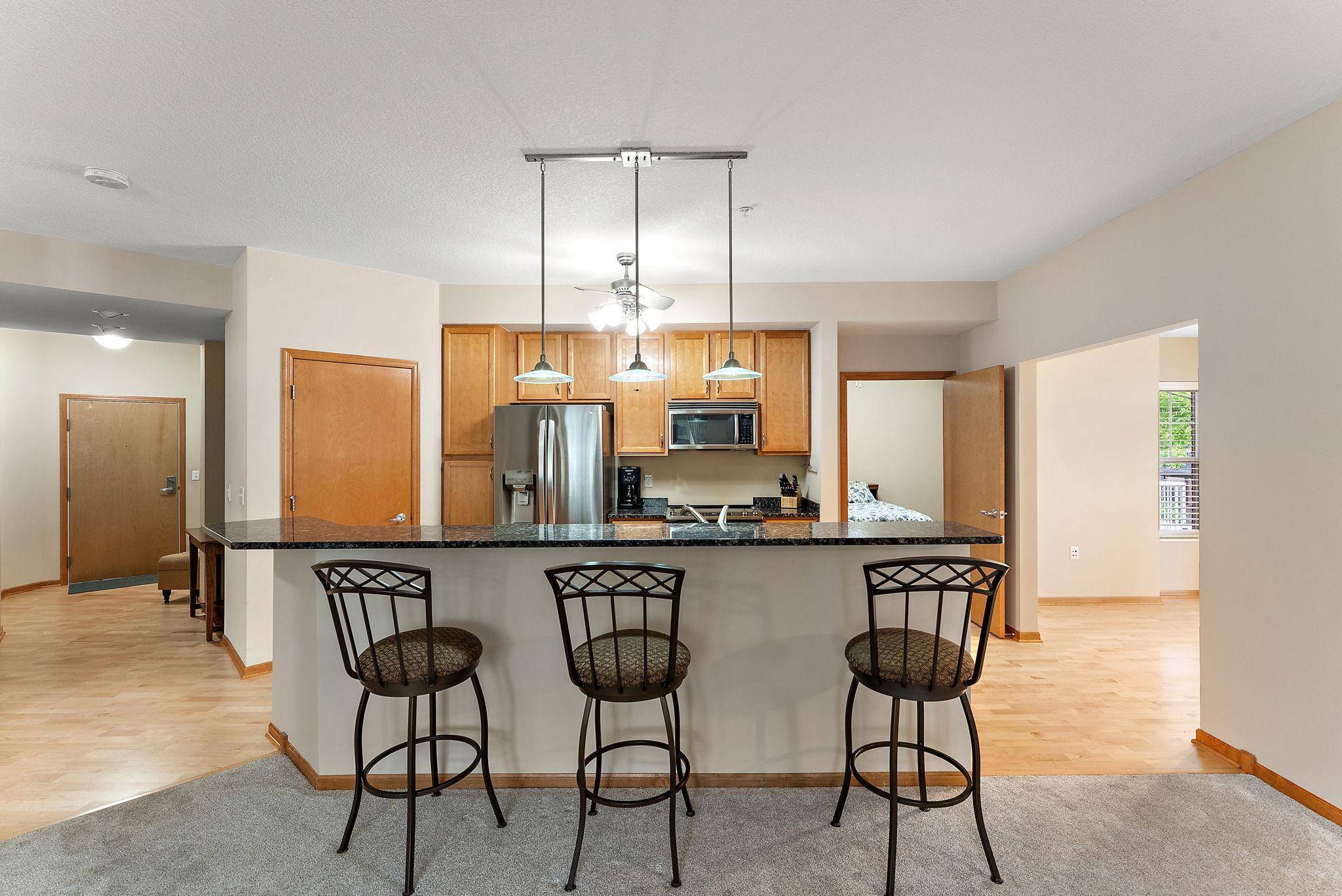 Saint Anthony, MN 55421,2405 39th AVE NE #102