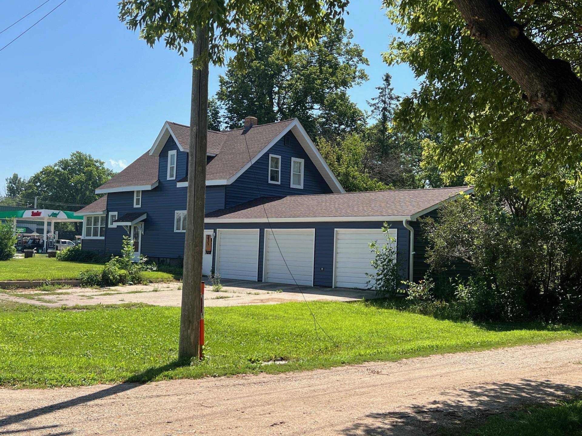 Parkers Prairie, MN 56361,204 S Otter AVE