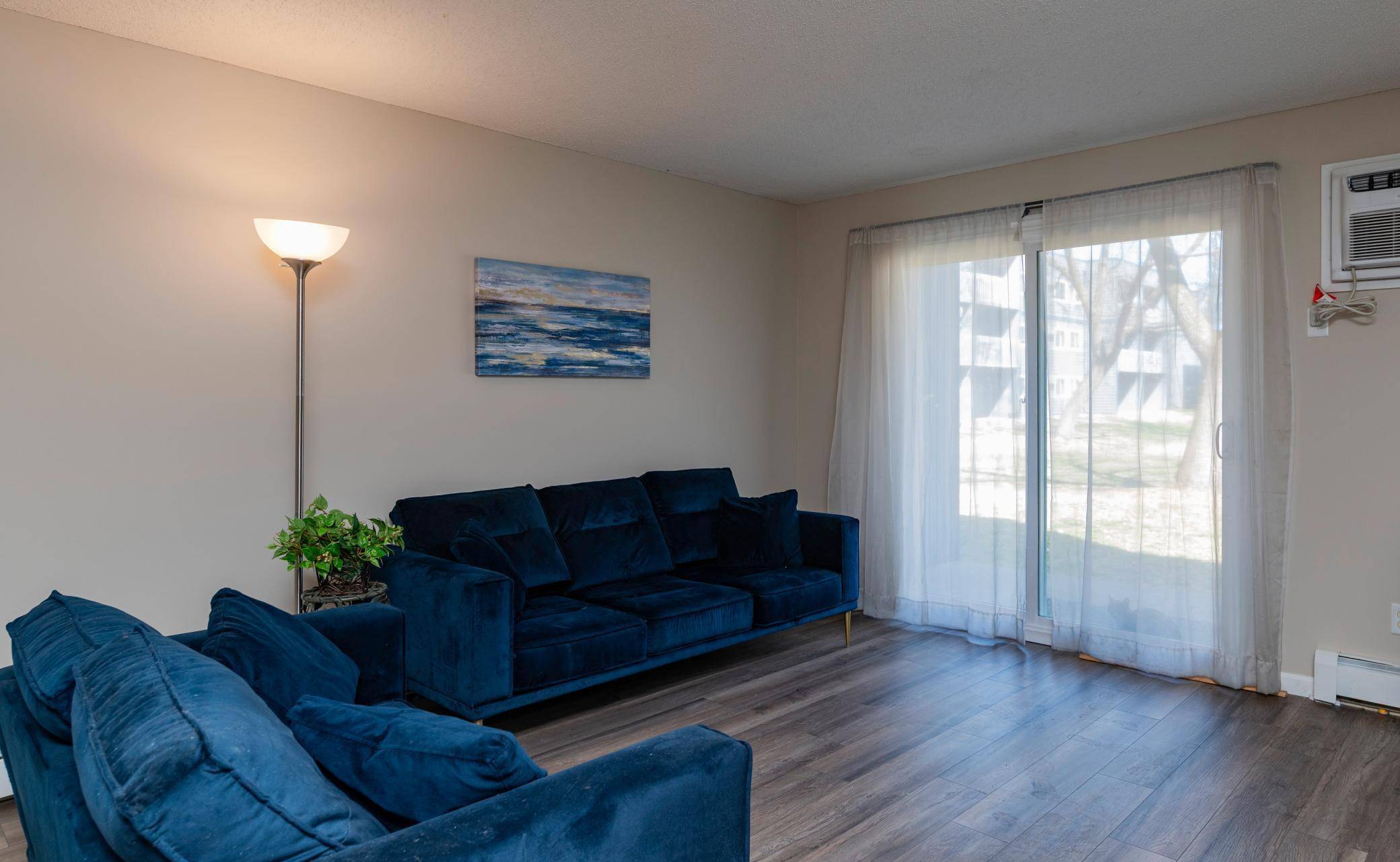 Minneapolis, MN 55408,2930 Blaisdell AVE #124