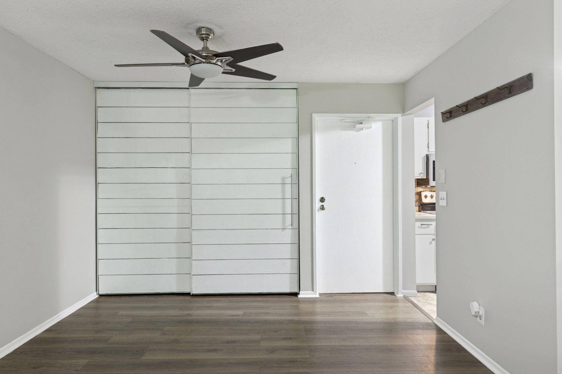 Eagan, MN 55122,1903 Silver Bell RD #314