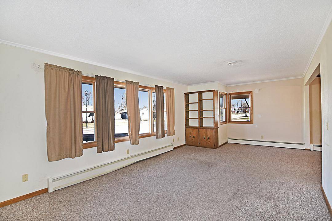 Sauk Centre, MN 56378,910 Ash ST S